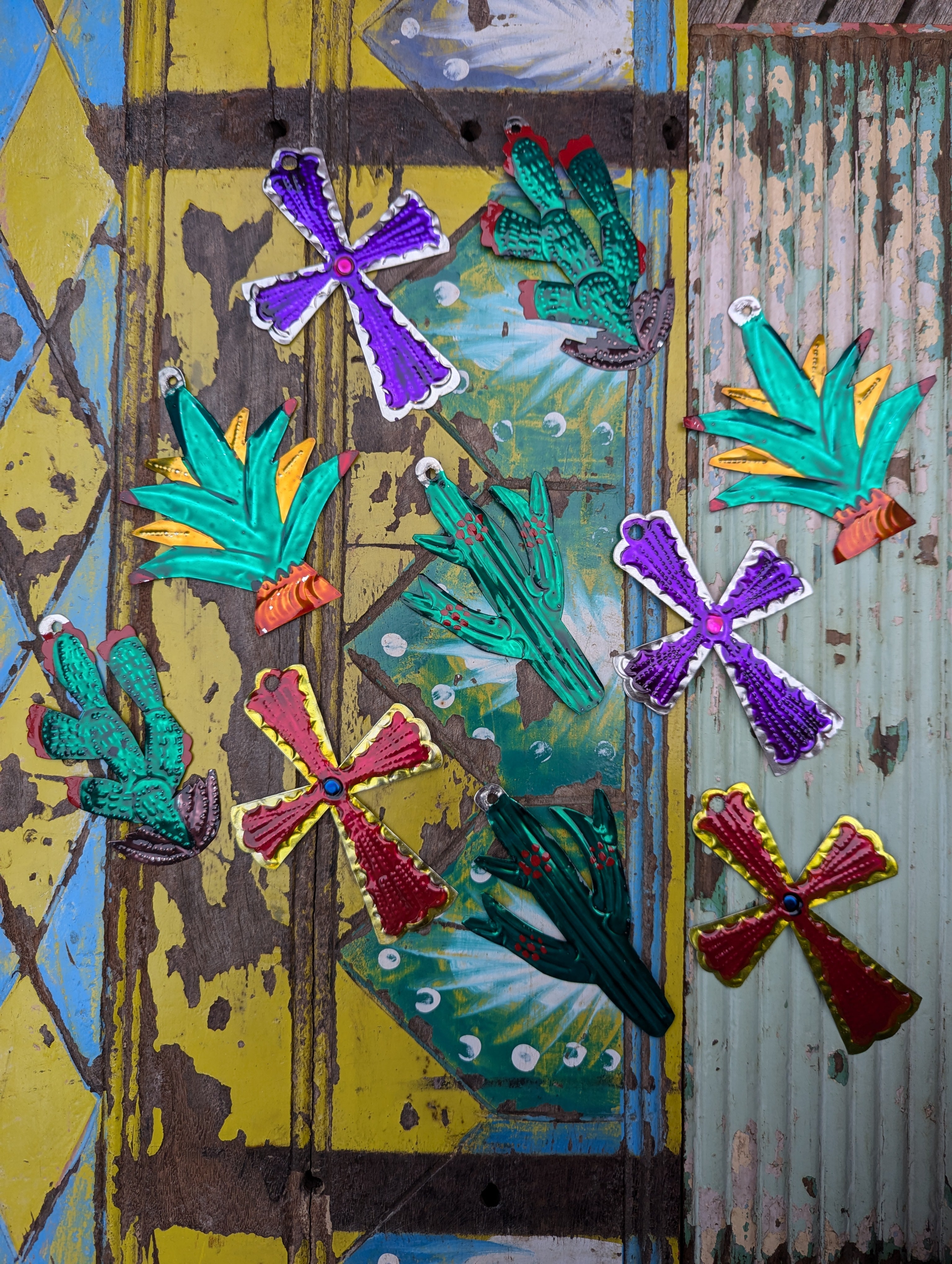 Cacti and cross Milagros