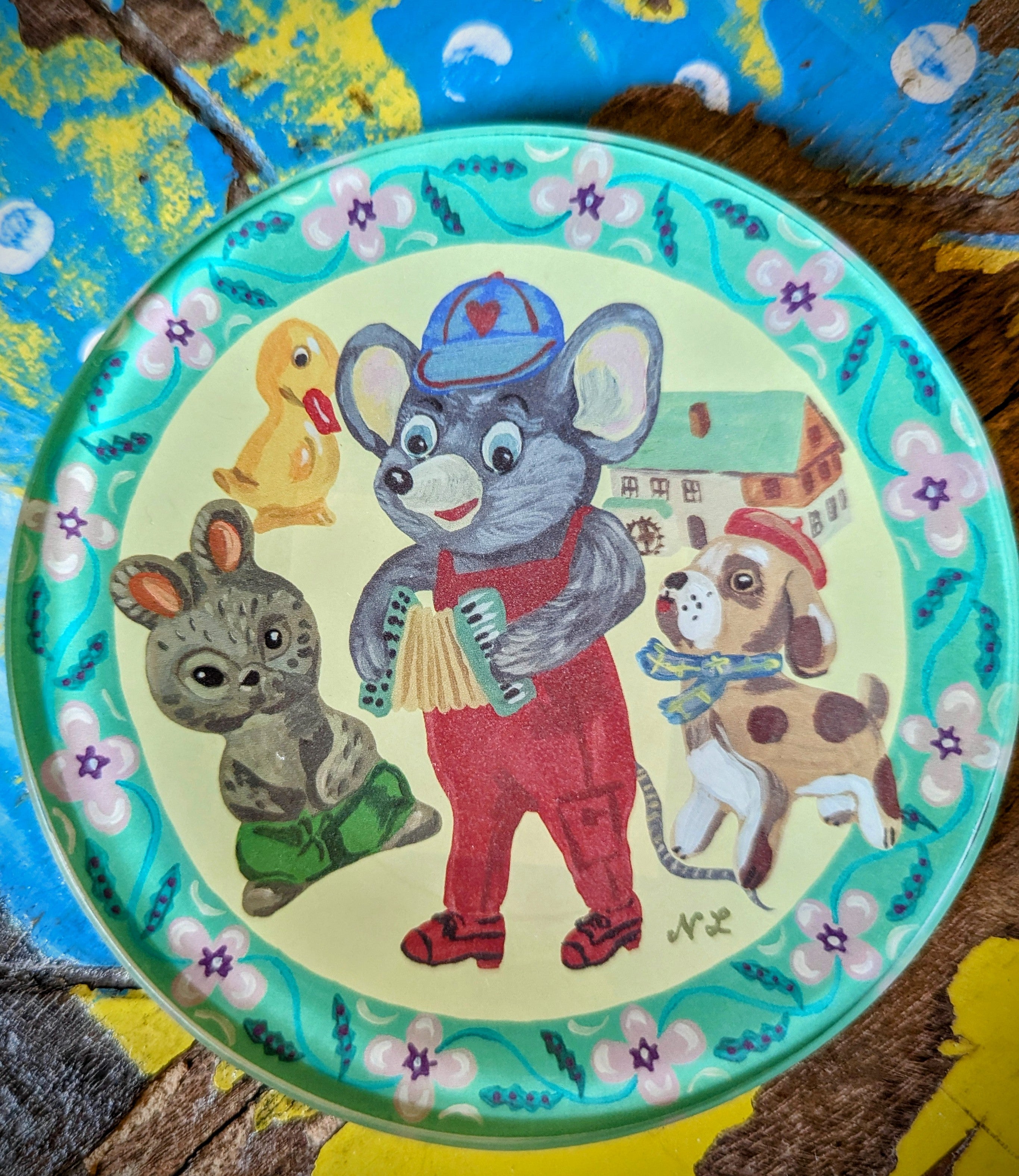 Critters and toys dishes