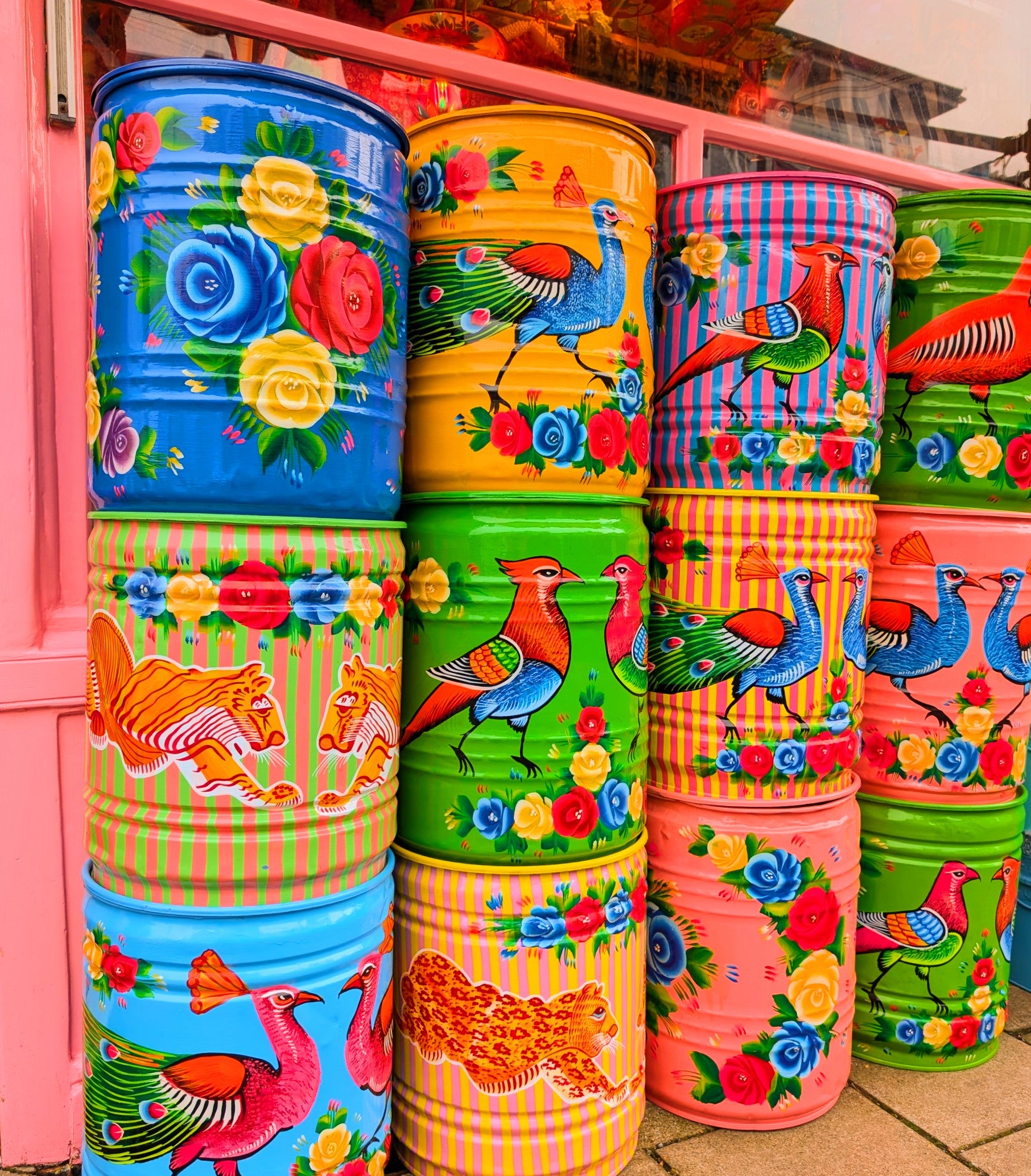 Large recycled truck art barrels
Truck art
Drum
Barrel

