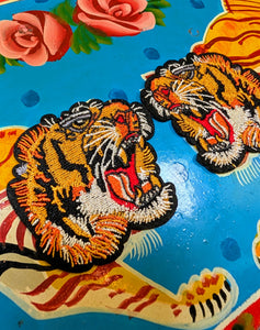 Tiger heads