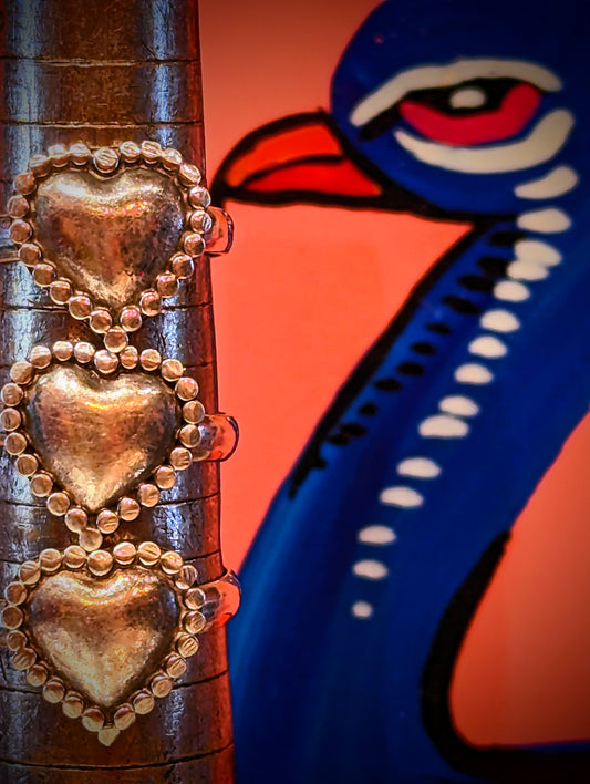 Cutest heart rings from Rajasthan 

Lovely bobbled halo around the symbol of love!

925 Silver 

