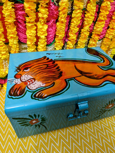 Indian truck art trunks - Lion