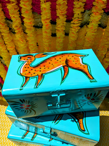 Indian truck art trunks - Bambi