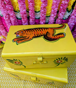Indian truck art trunks - Tiger