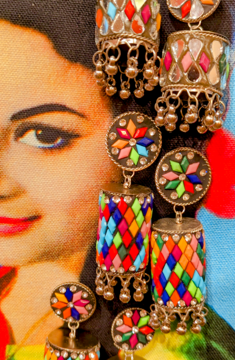 Rajasthani tribal jumka earrings harlequin rainbow glass and mirrorwork, perfect for festive and festival season!

Plated copper, shellac and glass.

Short 7cm long

Long 8 cm long
Harlequin fancies

 

 