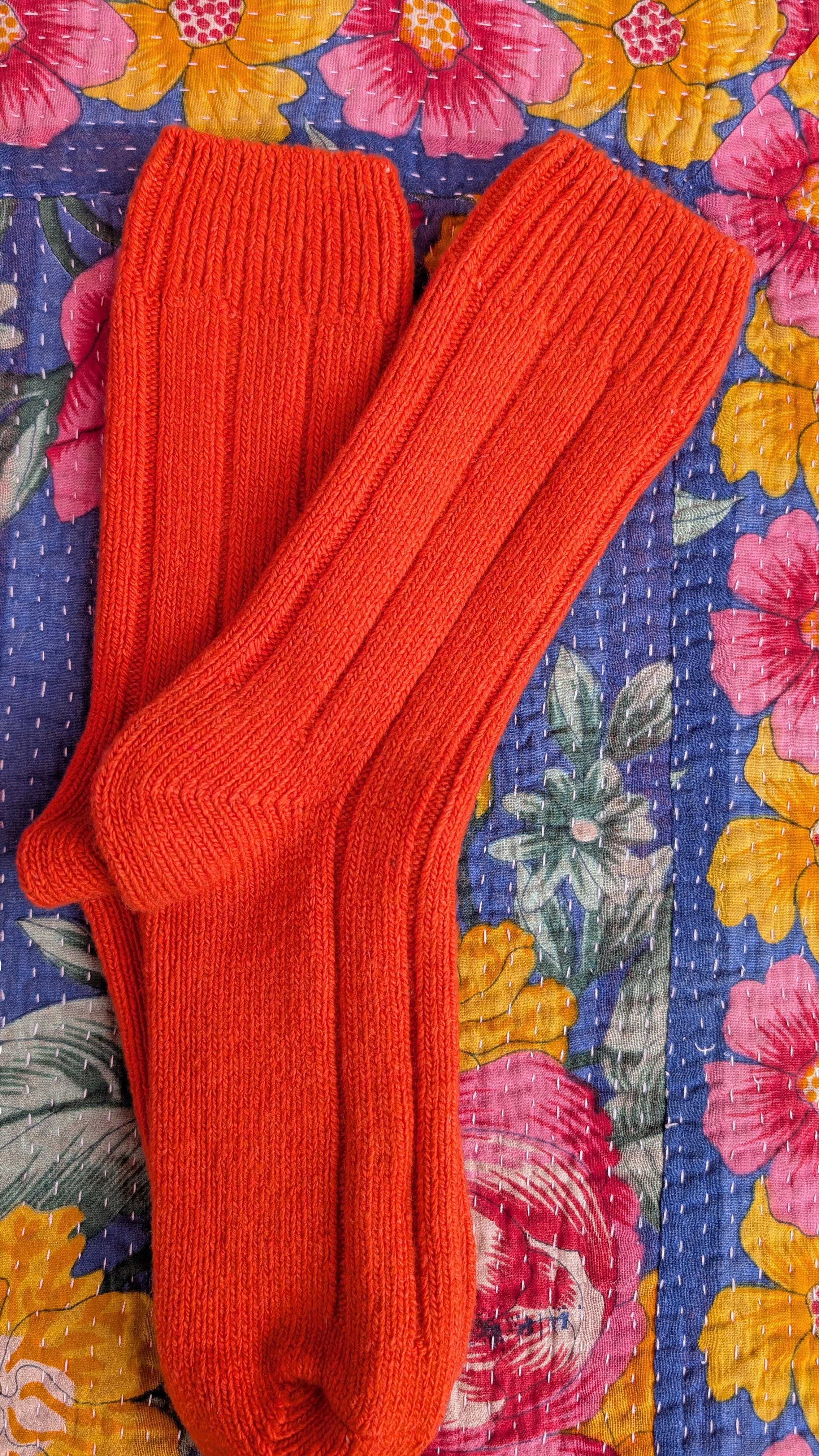 Soft luxe recycled wool socks
