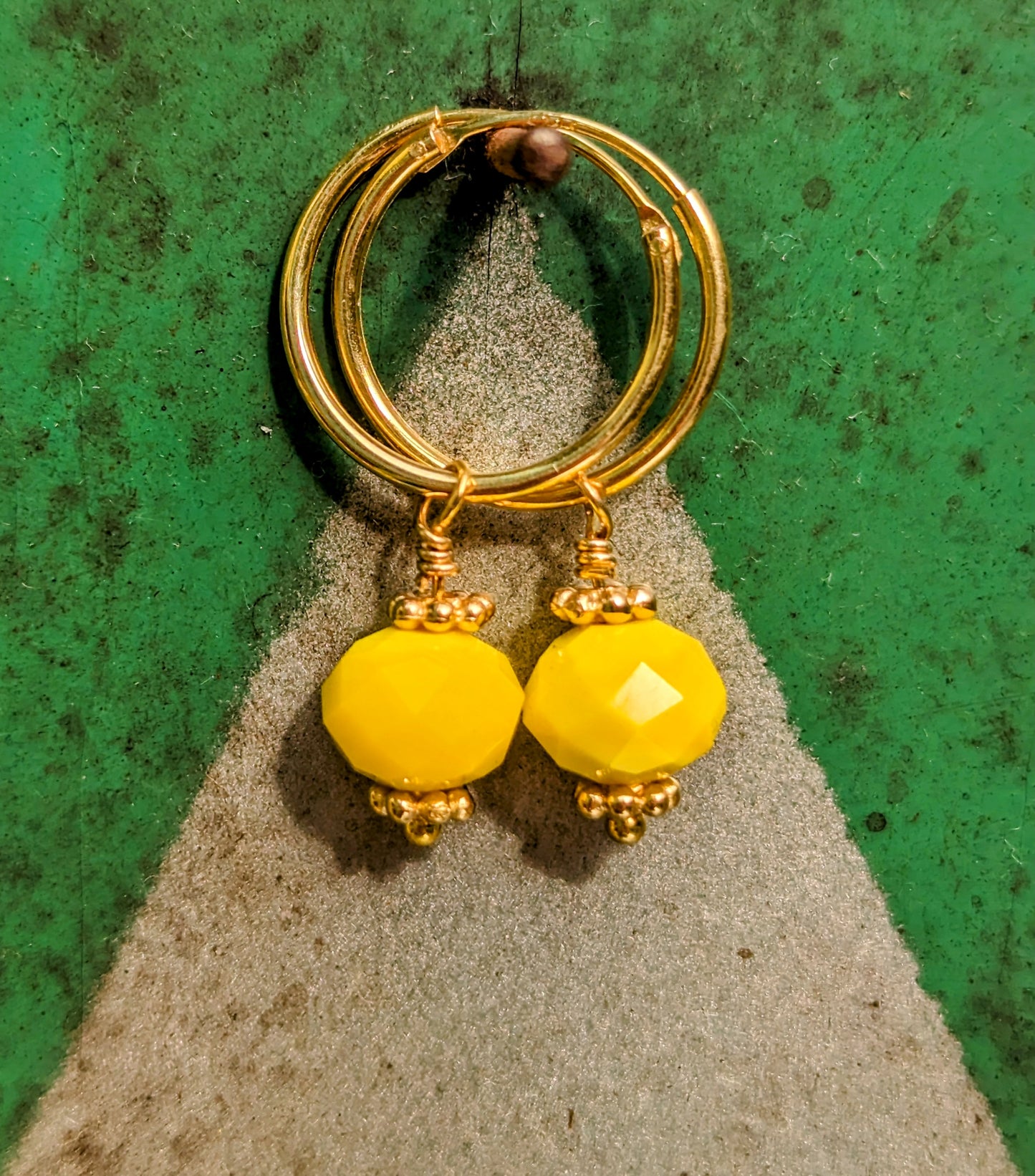Swaro gold plated hoops - round