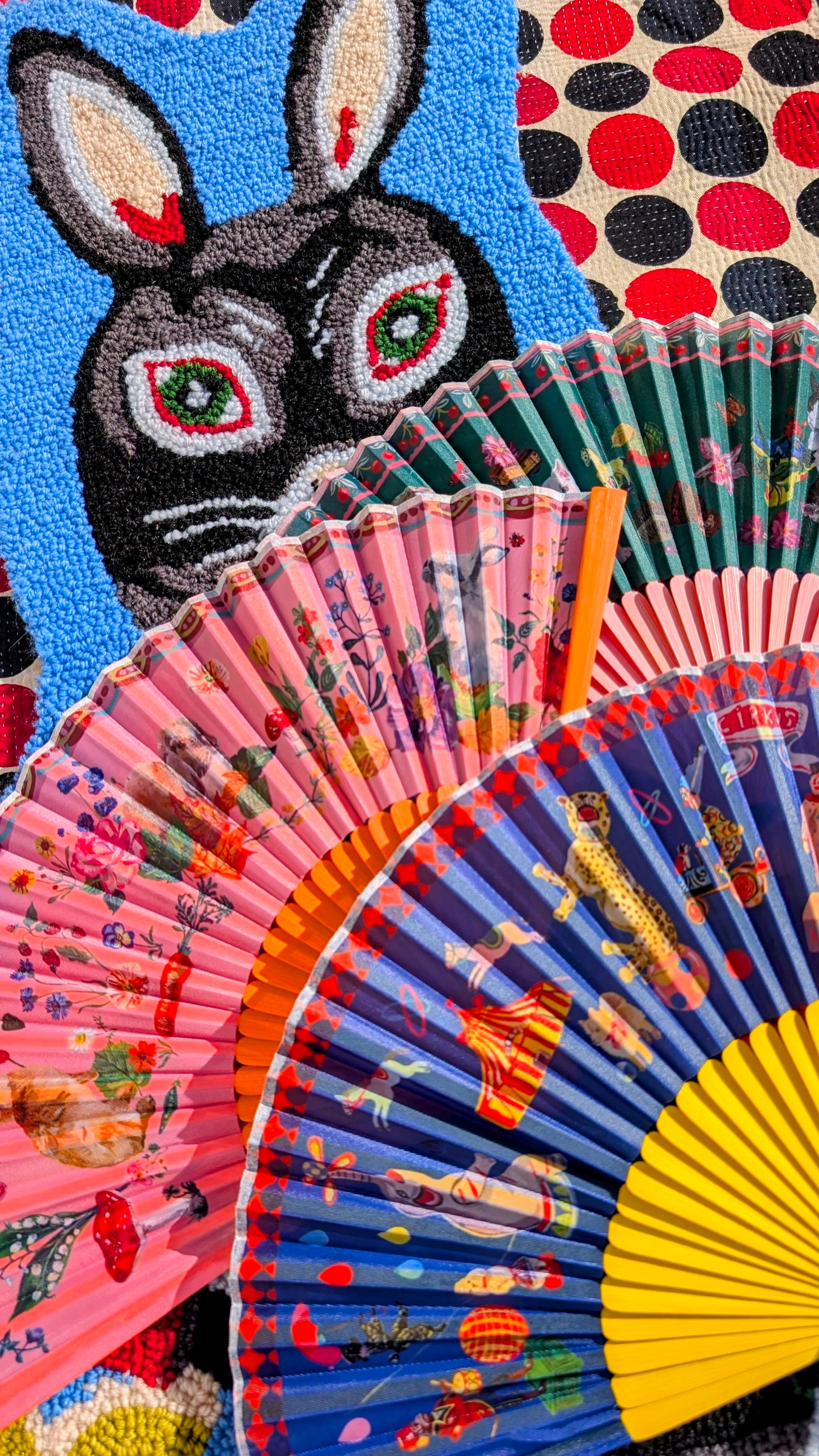 Nathalie lete designed traditional bamboo and fabric Japanese sensu fan.

So hard to choose!!....are you circus, cats or bunnies???

All are really delicious!! And the colours of the natural bamboo frame are 🩷🩷🩷🧡🧡🧡💛💛💛!!!

 

 

 

 