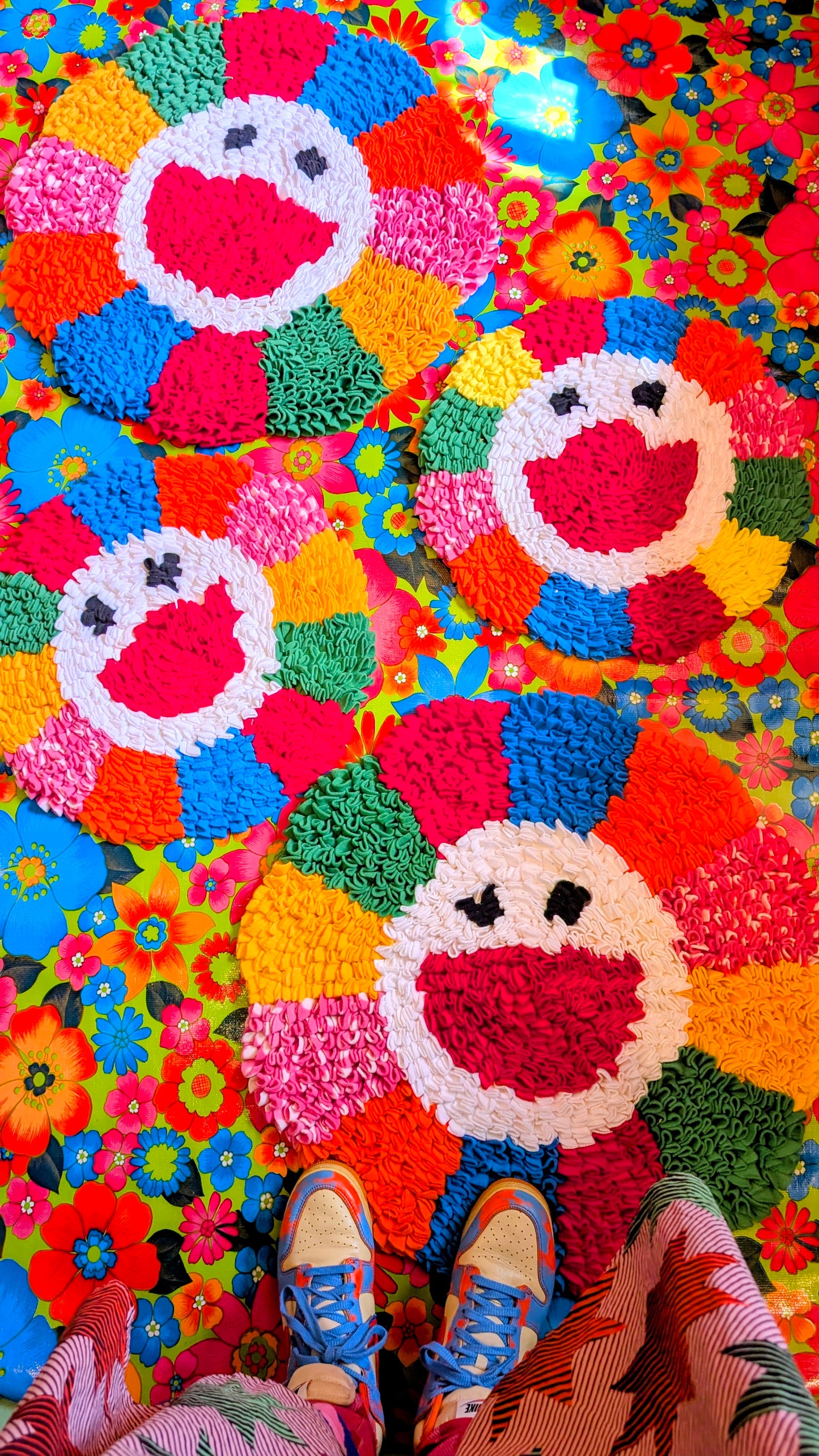 Happy flower rug