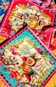 Kitsch shoppers