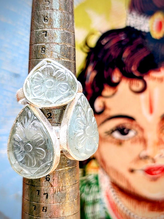 Some seriously stunning , one of a kind ,carved aquamarines in a brushed silver setting.

We source stones directly, choosing every one to be made into rings in India, such a juicy job!

Silver, aquamarine.

 