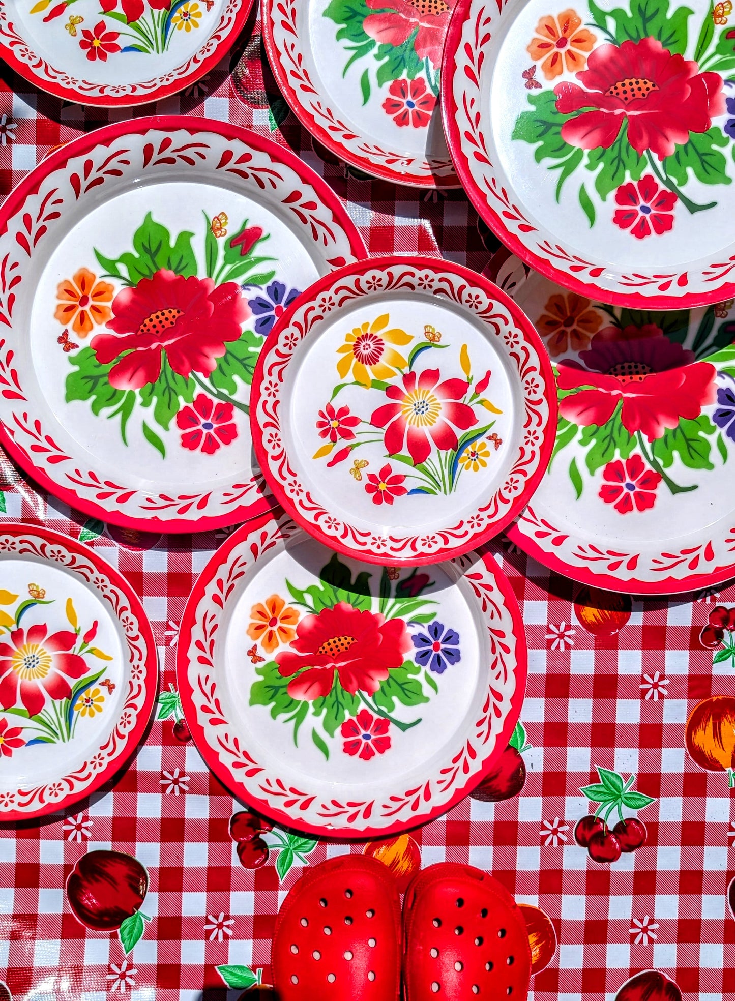 Melamine floral plates and trays