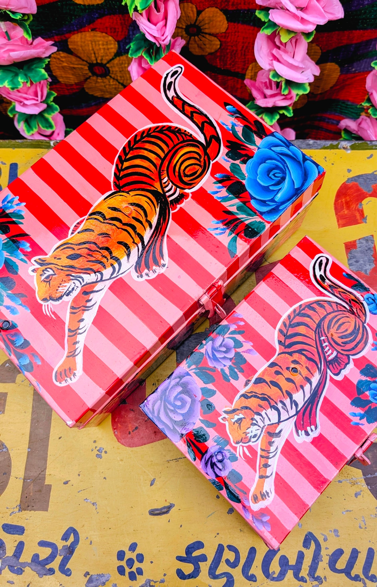 Truck art jewellery/sewing box