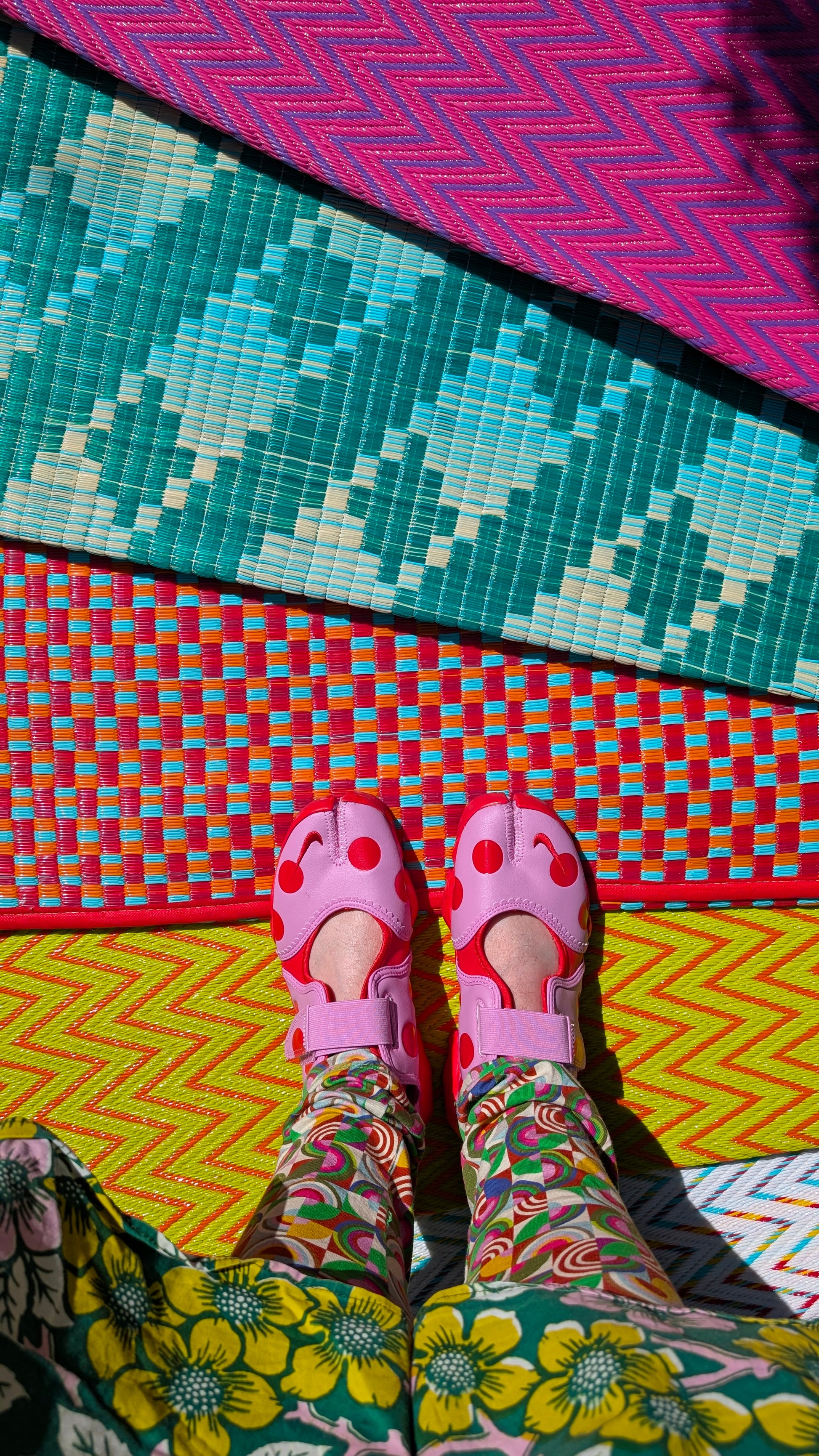 Lovely graphic floor mats made in Senegal from recycled plastic and are great in the home, garden or to chuck in the back of the car and take to the beach!.

These rugs are water/mould-resistant and easy to clean, reversible too! 

Approx 70cm x 130cm