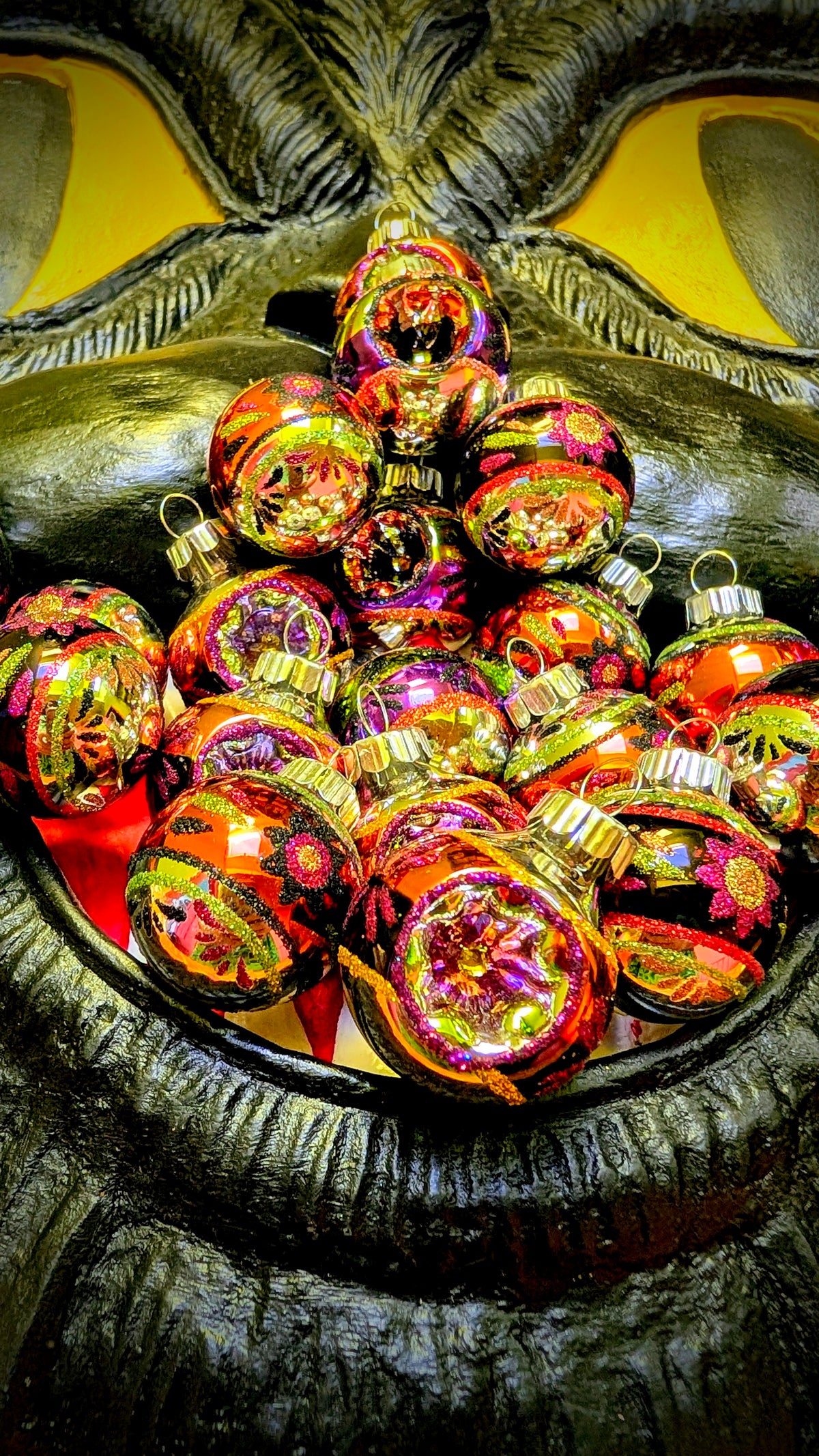 Mini mega Shiny Brite Halloween set