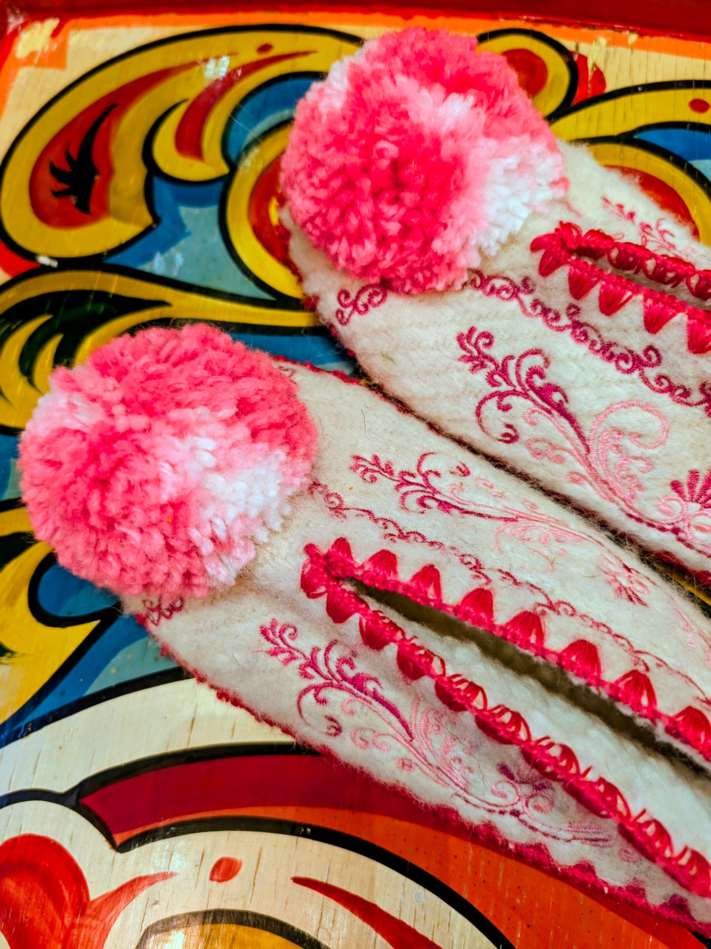 Greek pom pom slippers - size 37