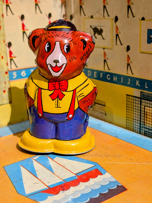 Tin bear