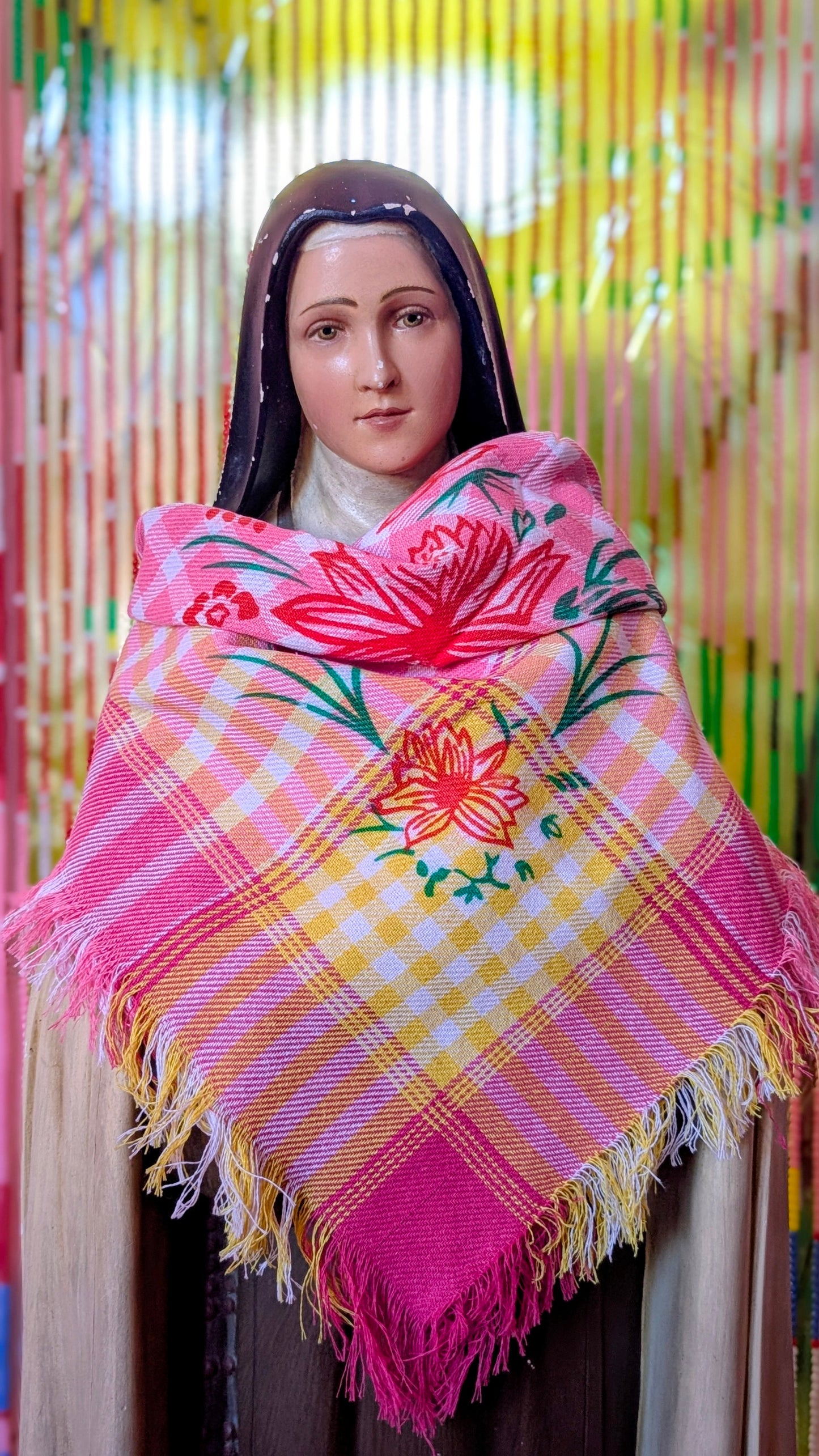 I LOVE these pure cotton scarves, the combination of the woven check with the kitschy printed floral is just delightful!!

Usually worn as headscarves in tribal areas of Southern China and Northern Vietnam, but looks great, and feel soft and comfy around your neck too!

Size 

Cotton

Hand wash

 

 

 

Cotton.

 

 