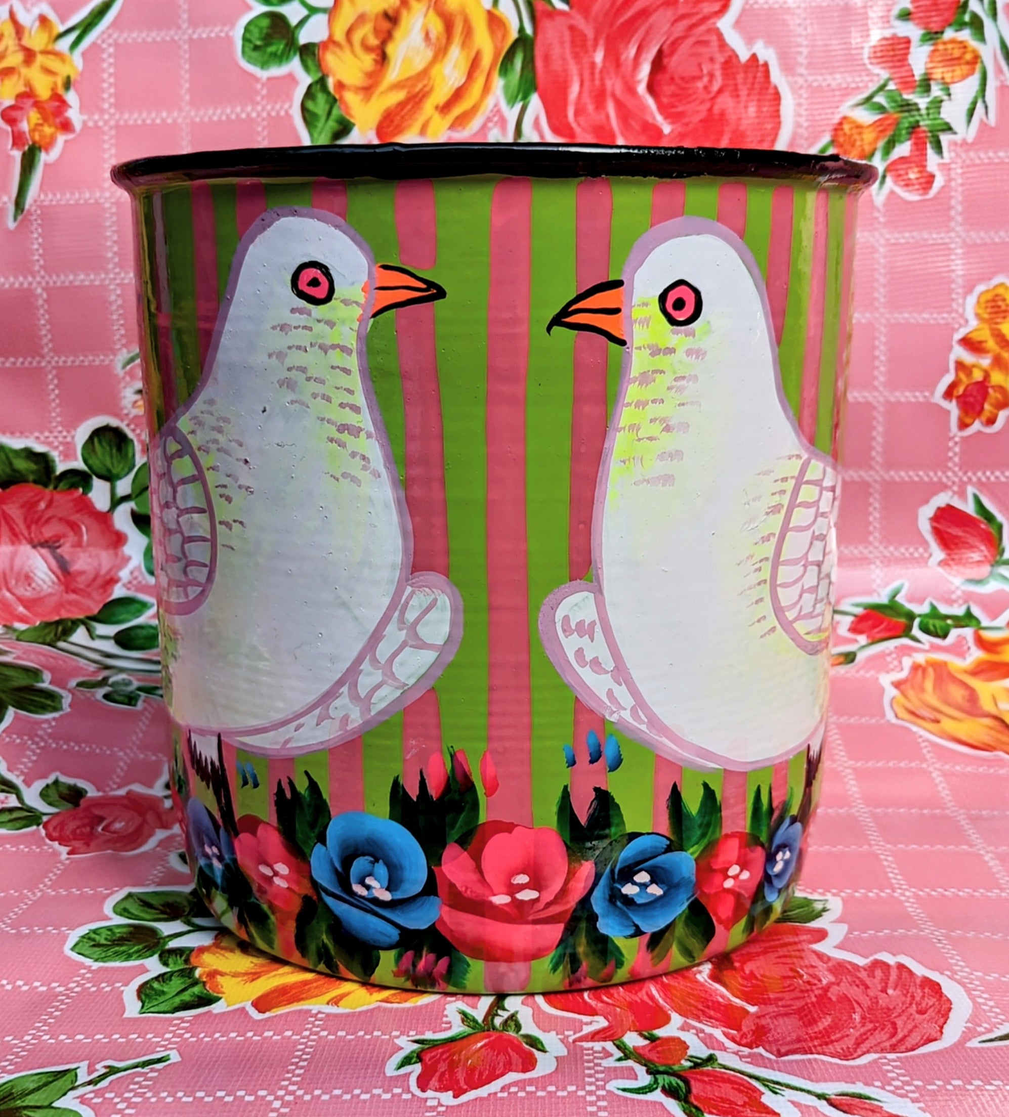 Truck art pot - birds and flowers