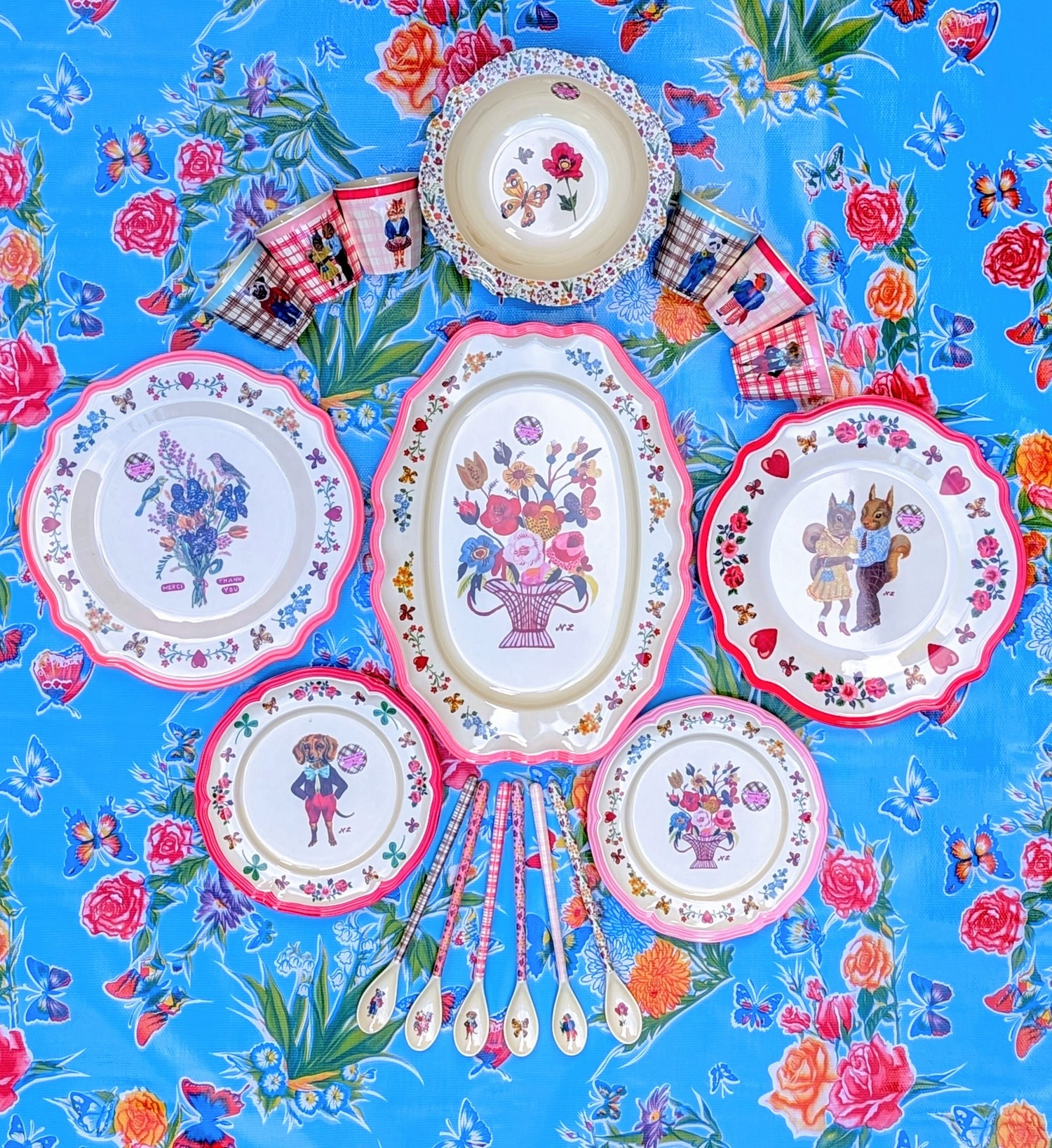 The world of Rice DK have bought the ultimate treat, by commissioning most loved illustrator, Nathalie Lete!!!! 

Dining does get much better than when the pleasure of the food has gone....you still have this stunning parade of anthropomorphic characters, typical of Nathalie Letes creations.

Various designs available. All sold separately.

Mini beaker 7 x 7.5cm

Side plate 20.5 x 2.5cm

Dinner plate 28 x 2cm

Vintage florals platter 36 x 27 x 3.5cm

Long spoon 22 x 3 x 2cm sold singly.

Large bowl 21cm x 7