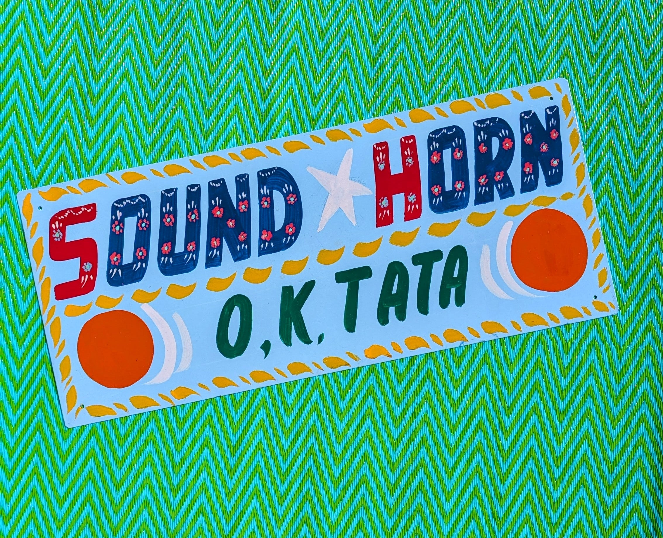 HORN PLEASE!