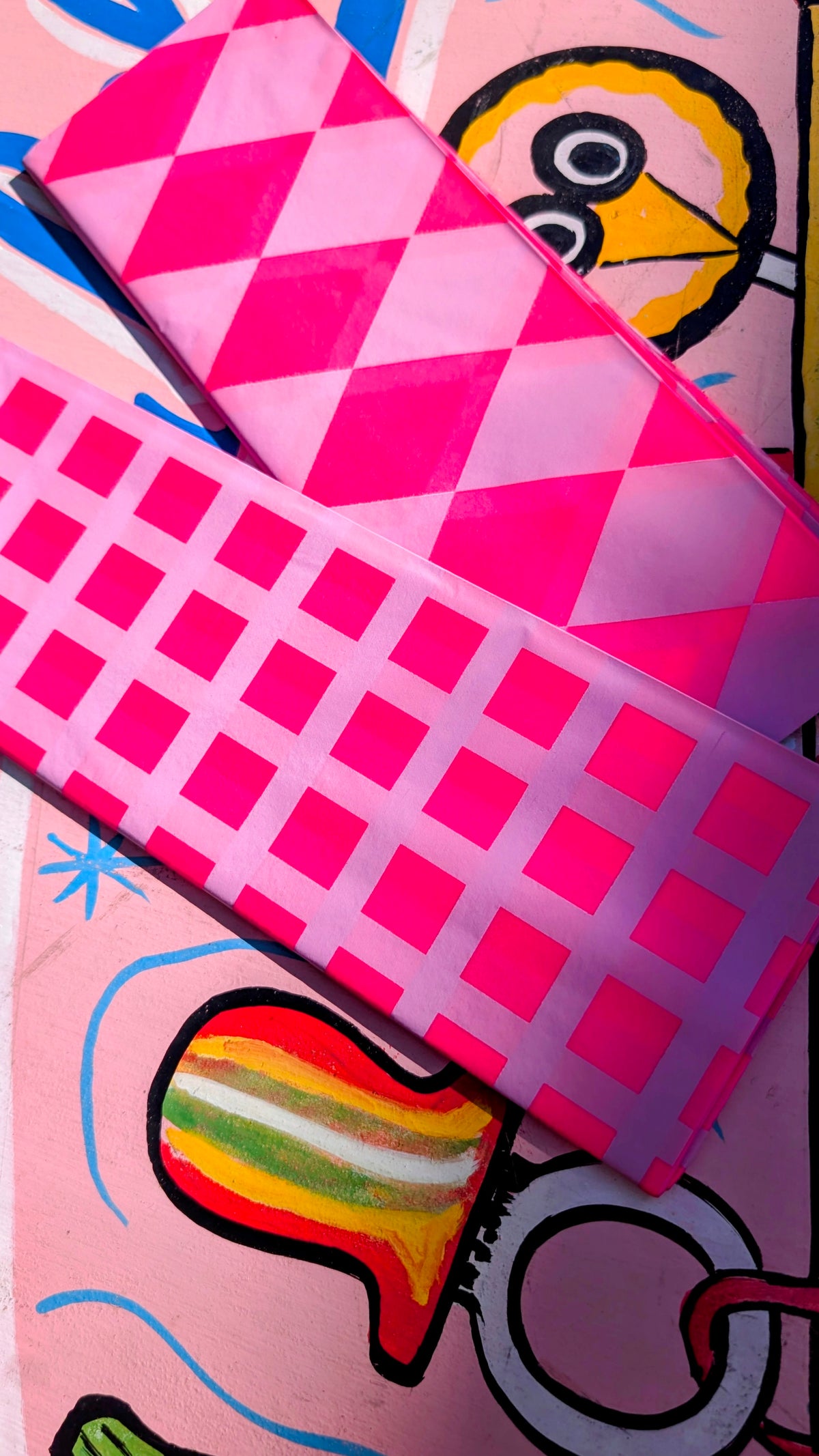 Patterntastic tissue wrap