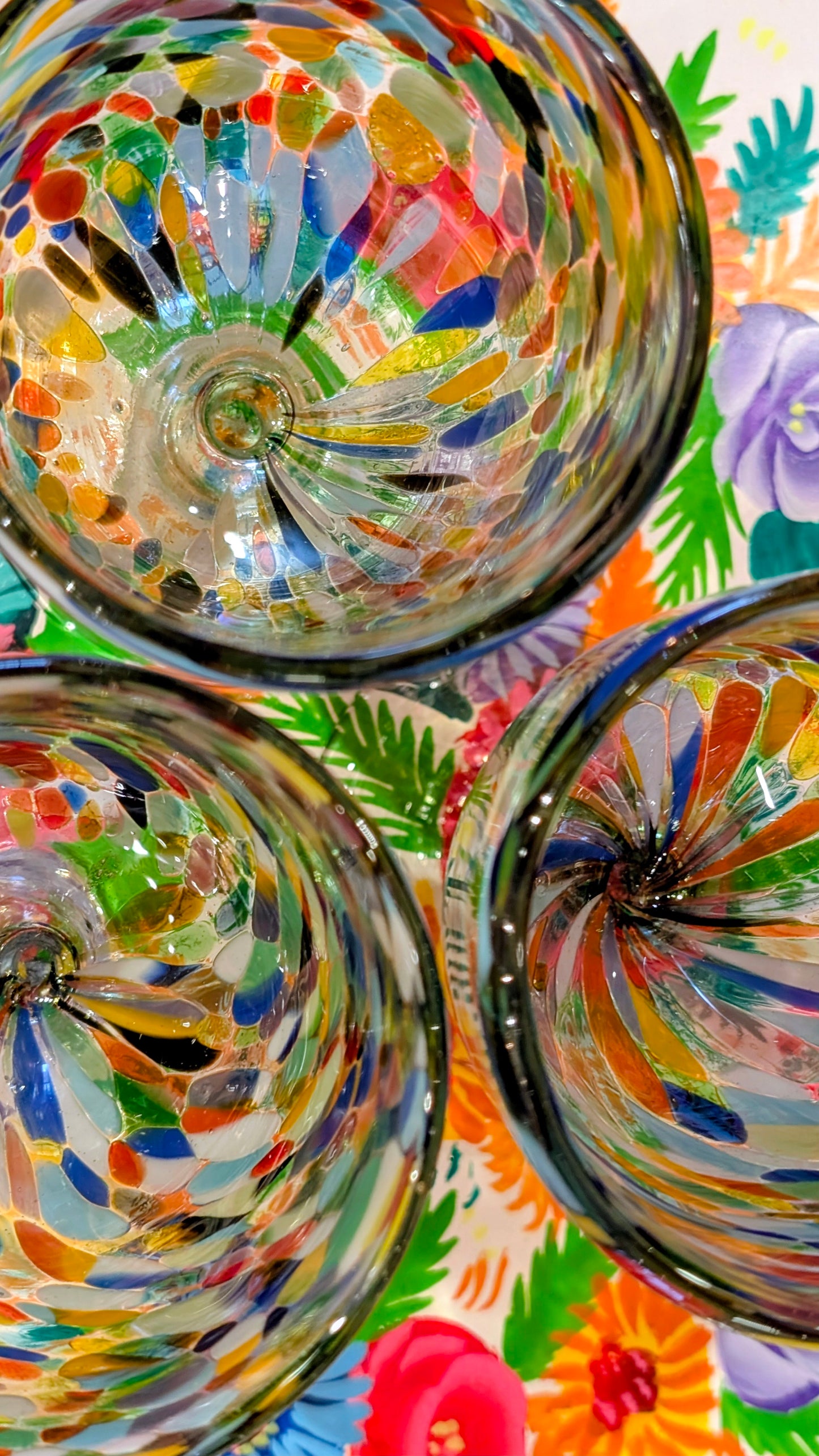 Confetti wine glasses