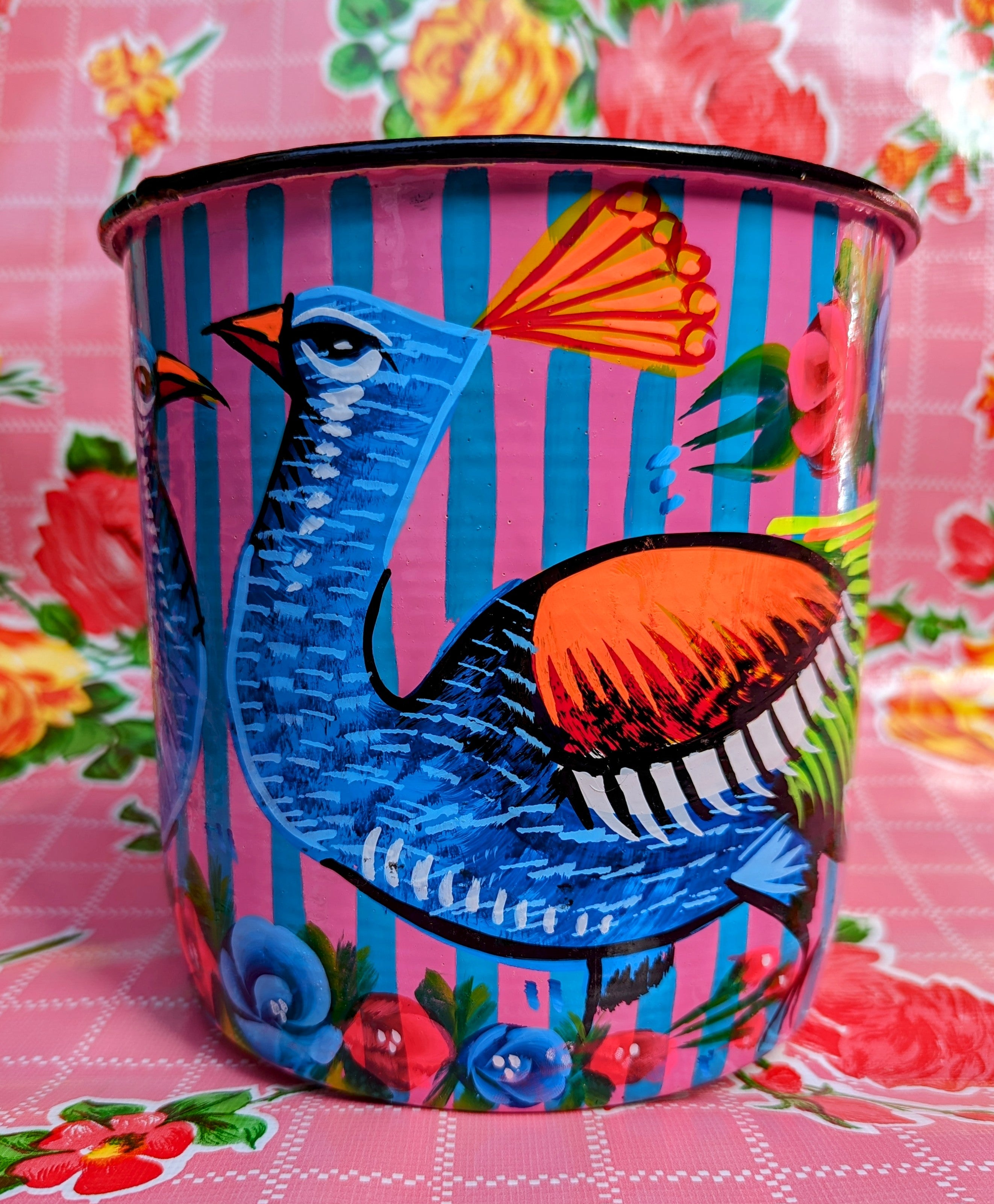 Truck art pot - birds and flowers