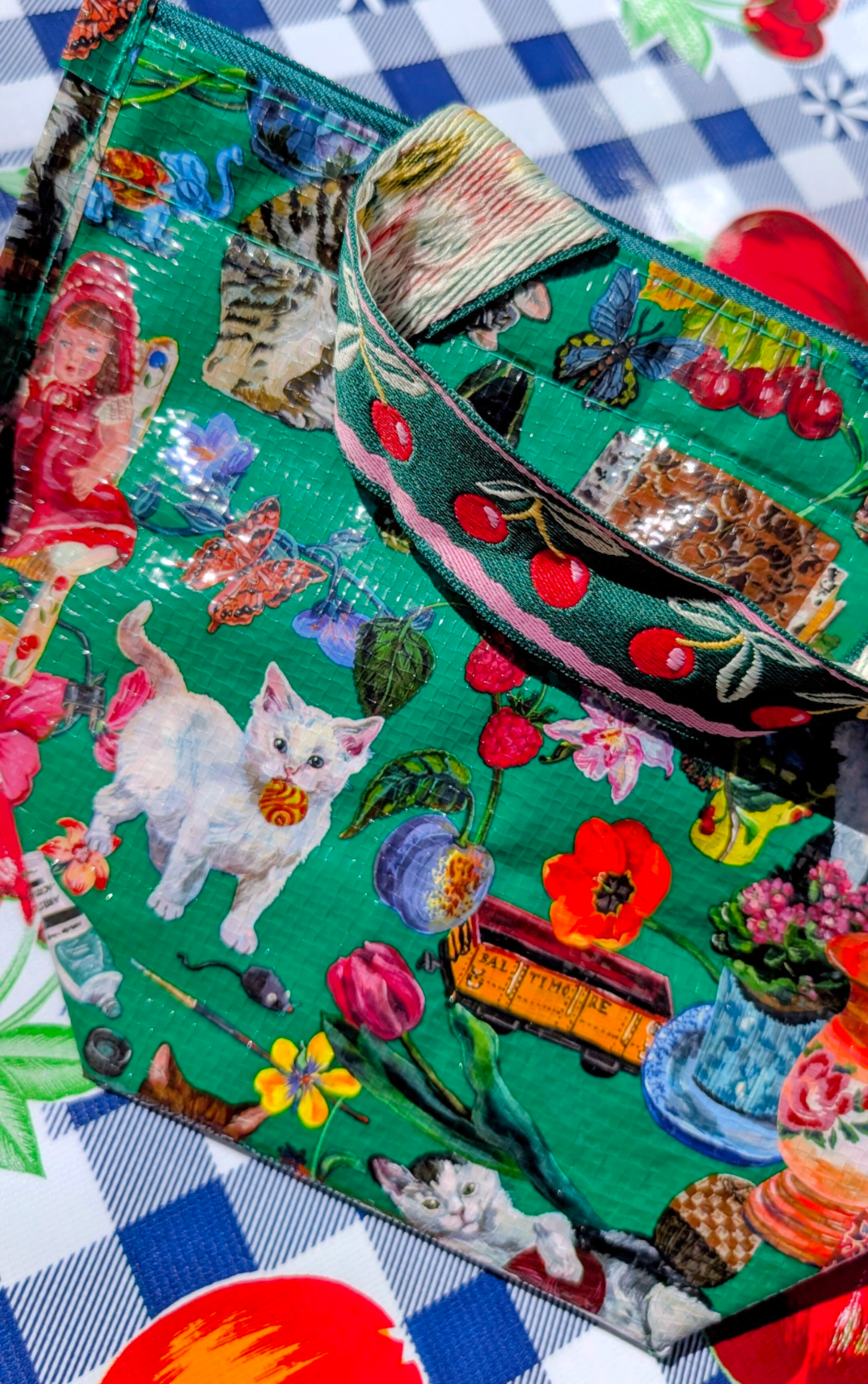 Hot and cold cute lunch bag