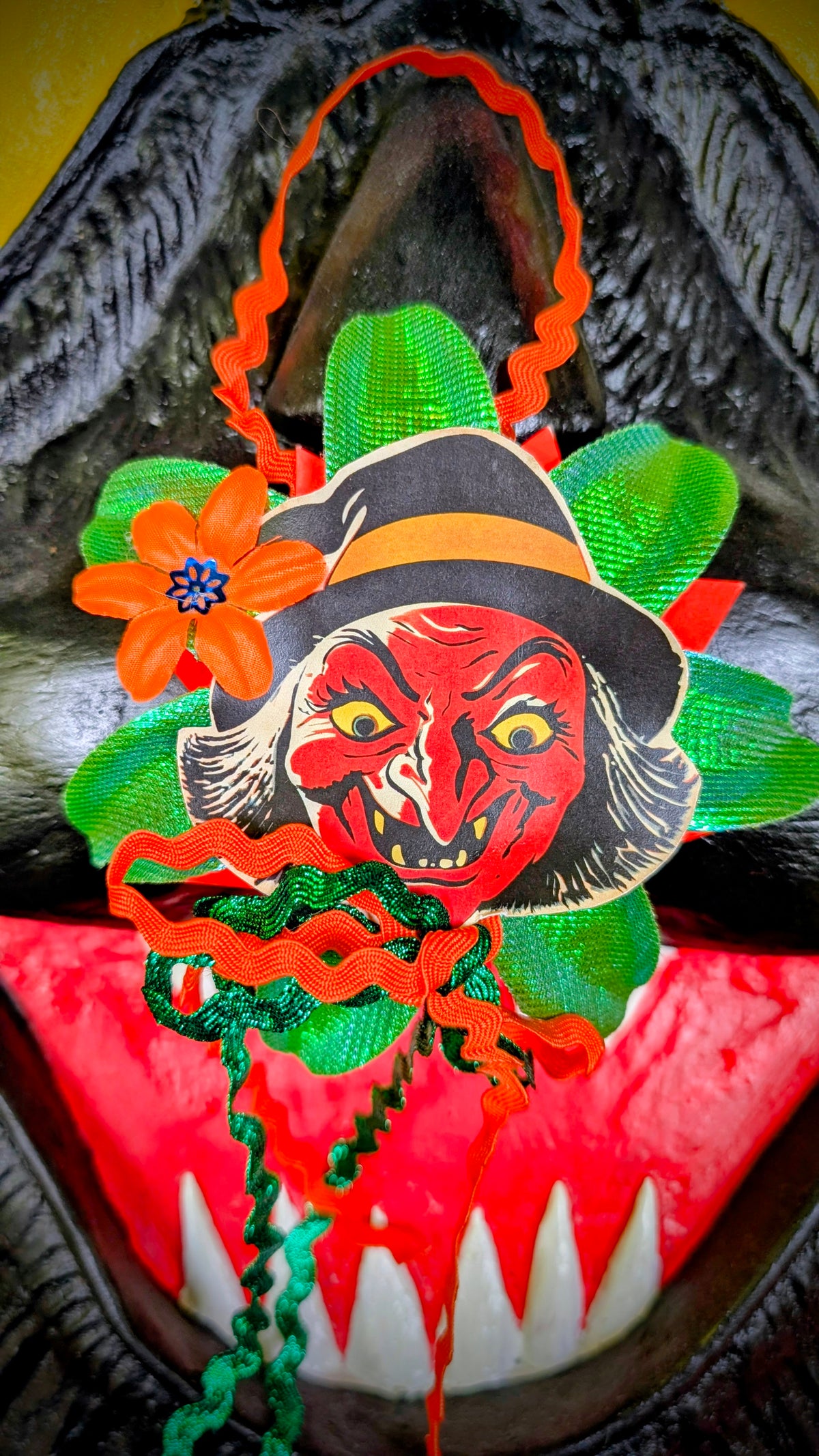 Spooky hanging decorations