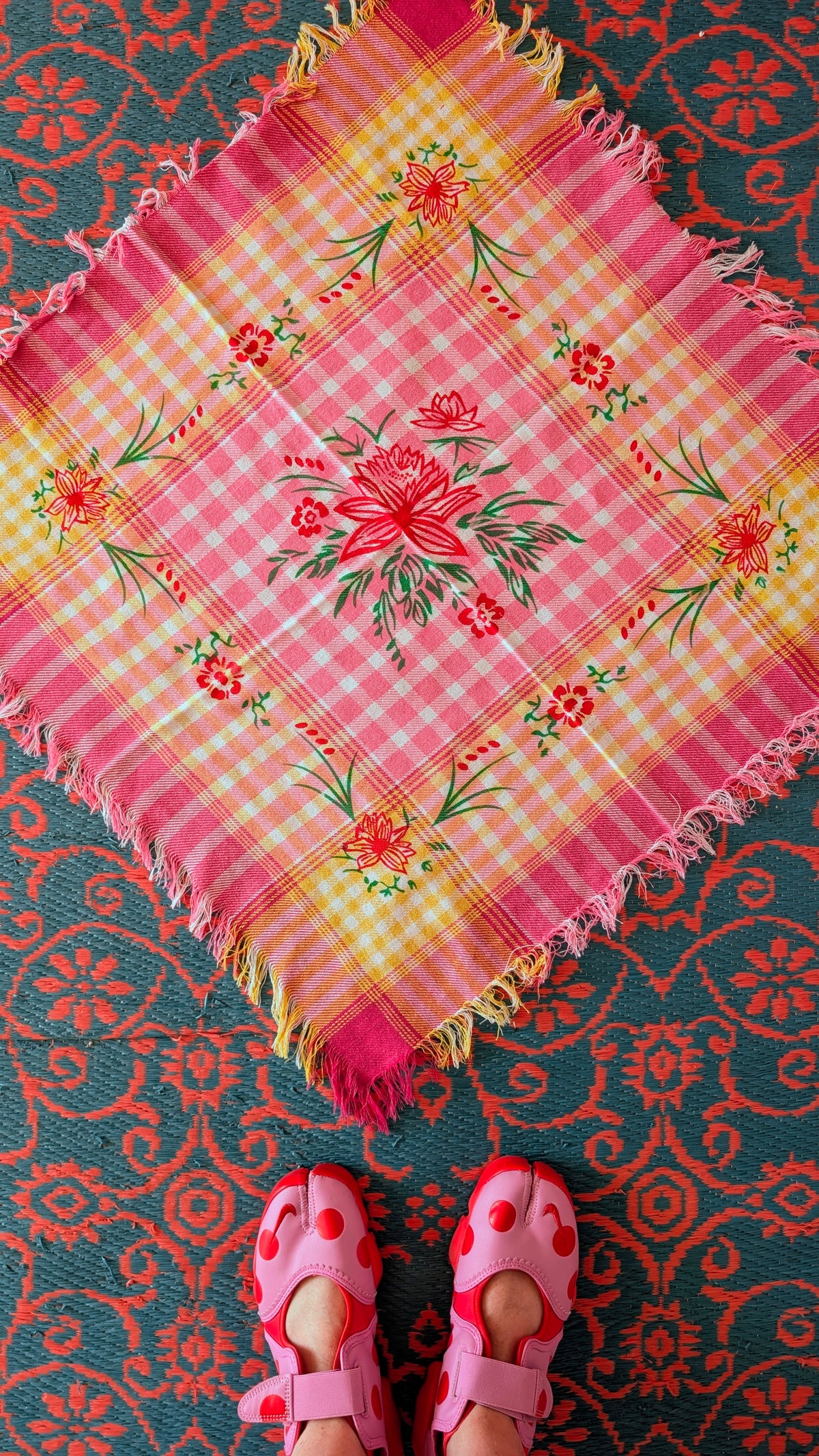 Cotton kitsch check scarf