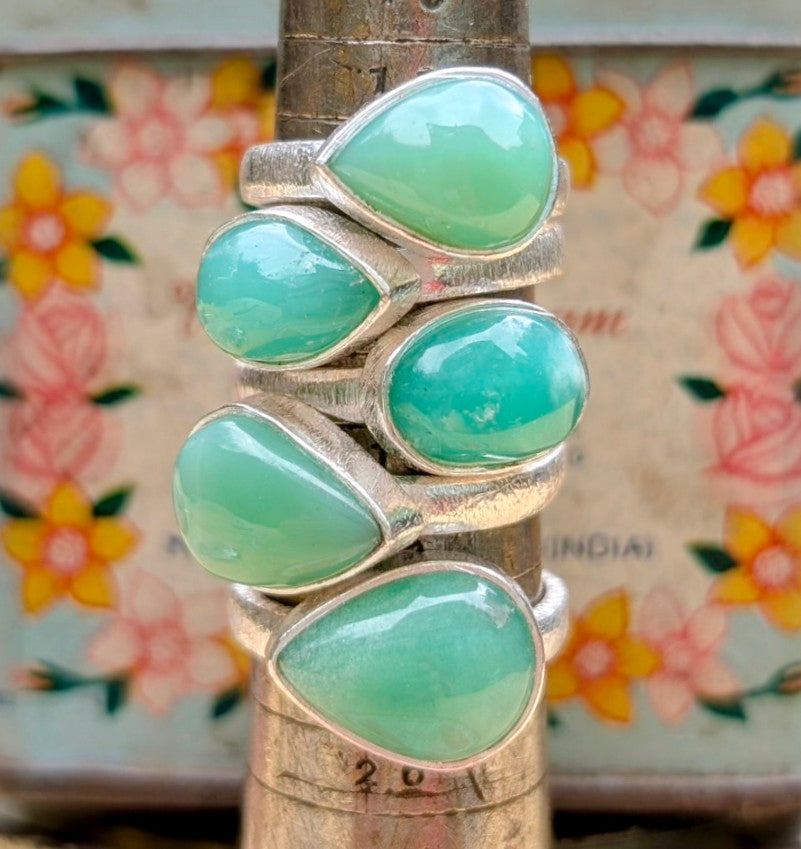 Chrysoprase rings - cabochon