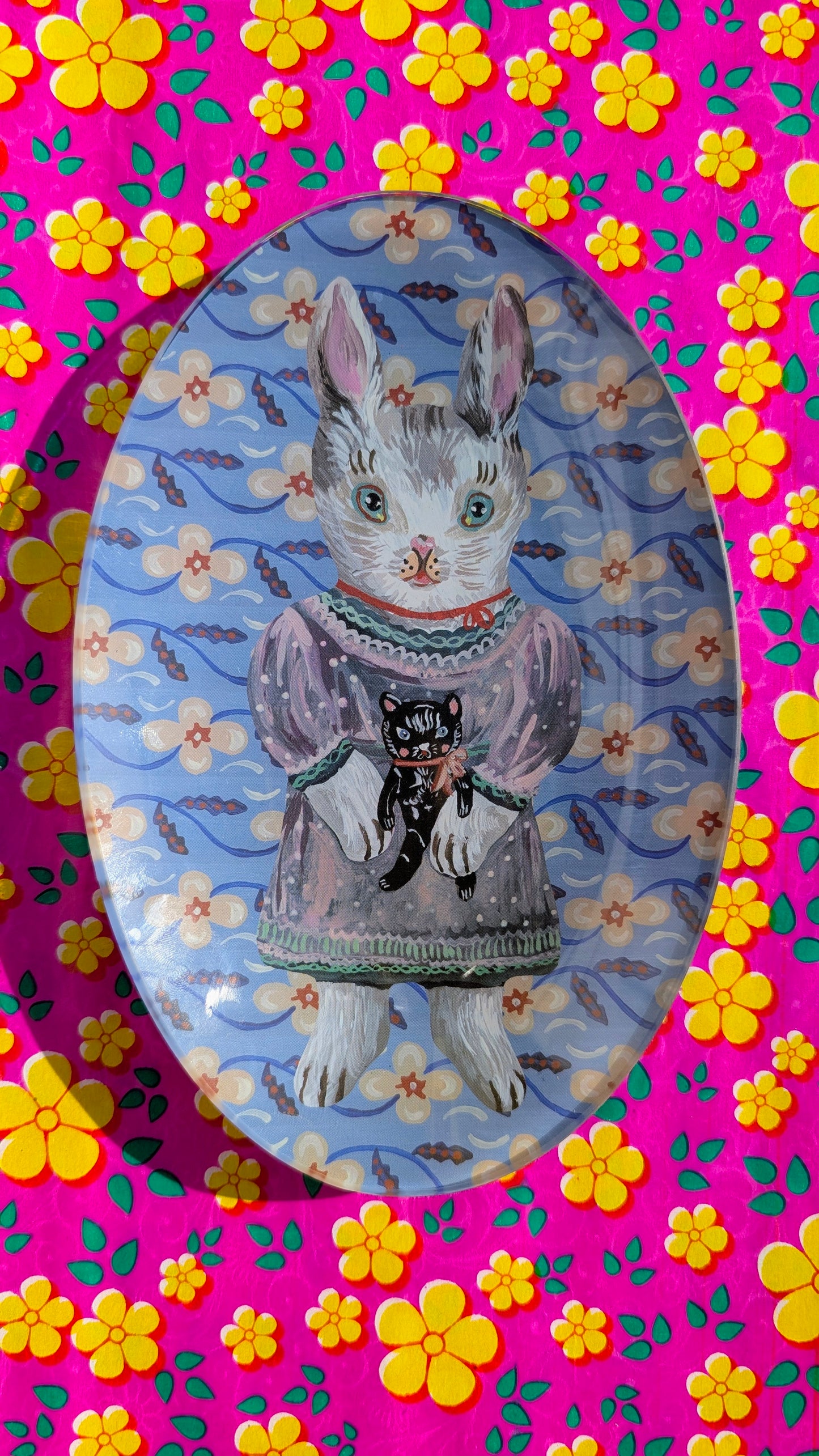 Oval trinket dish