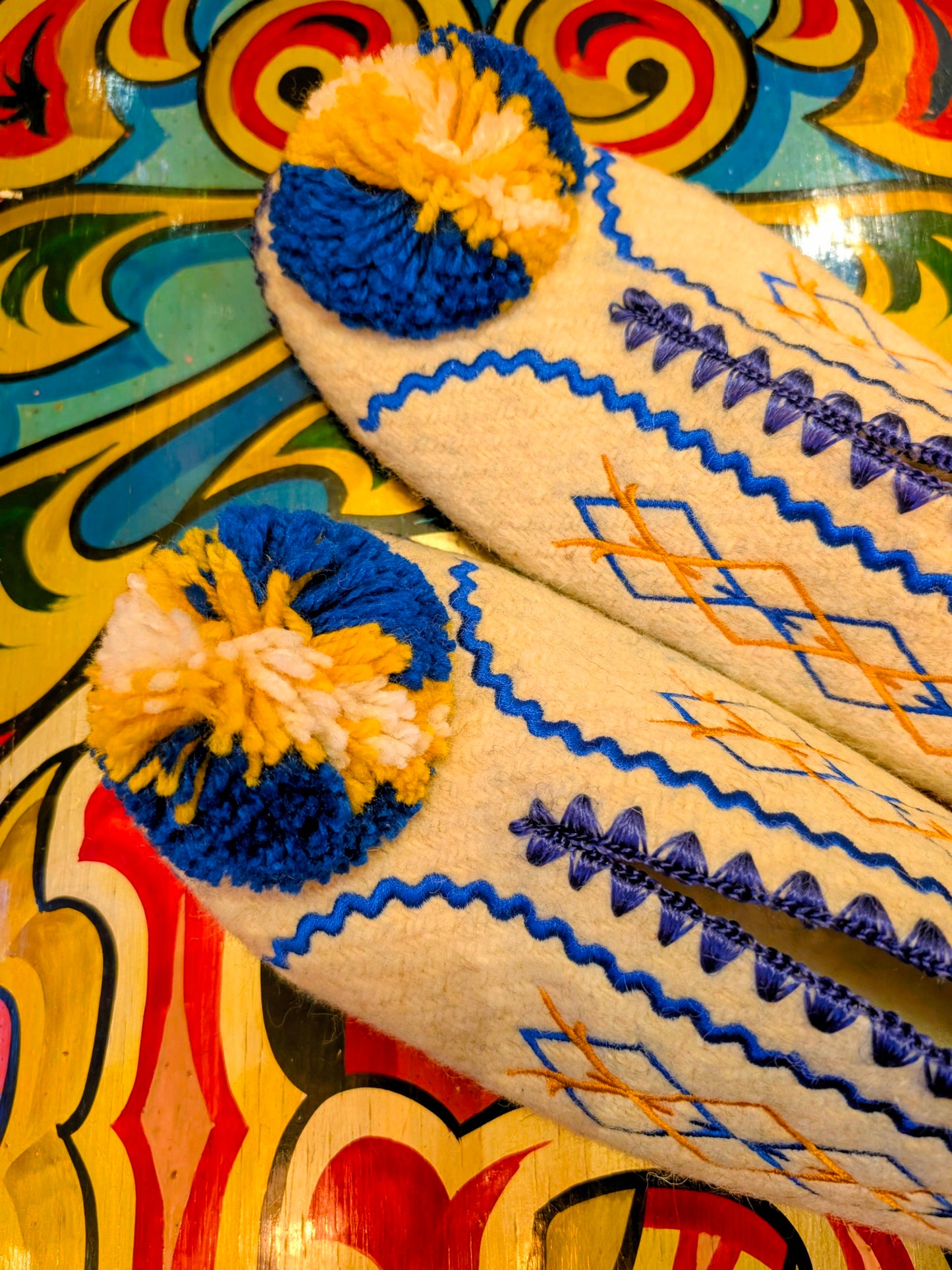 Greek pom pom slippers size 46