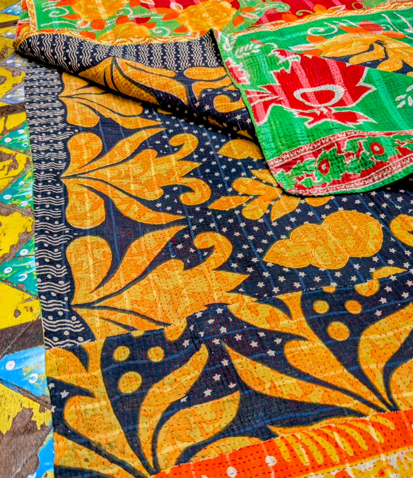 Floral graphic Kantha quilts - No 1