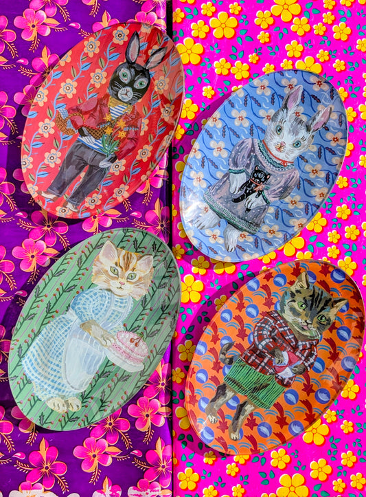 All the favourites on these curved glass dishes decorated with the gorgeous designs from the talented hand of Nathalie Lete for holding your pocket treasures or jewellery, or for eating delicious treats off!!

Glass, 20cm x 13cm x 0.7cm

Wash gently in cool water, don't scour the reverse, printed side, not dishwasher safe.

 

 

 

 

 