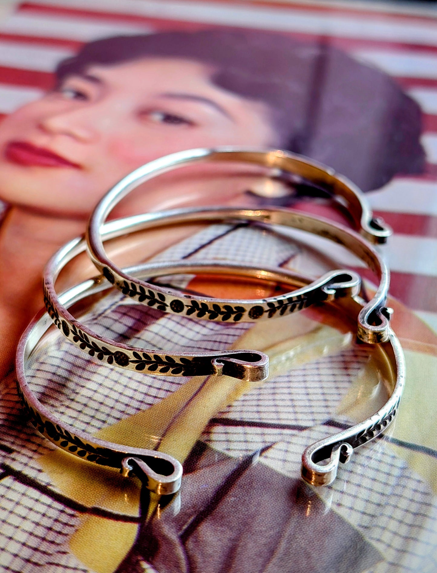 Vine Karen Tribe bangle