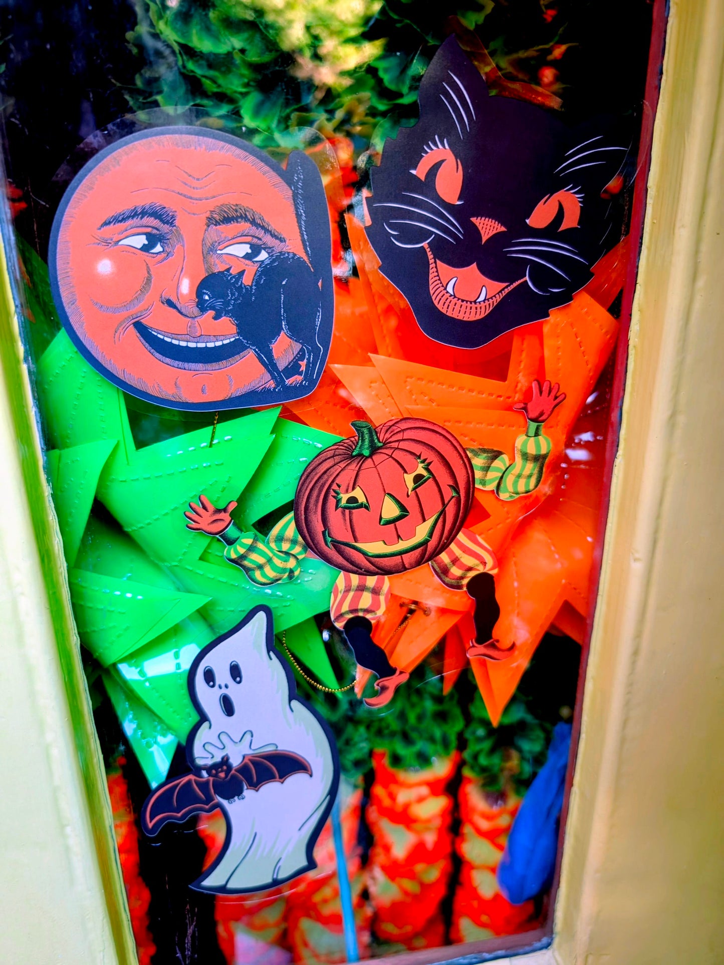 Spooky vintage style window clings