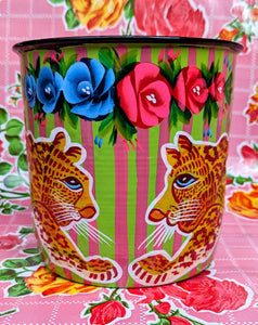 Truck art pot - big cats