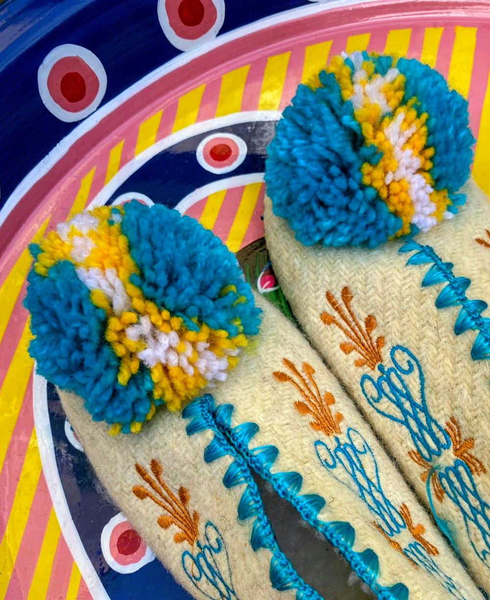 Greek pom pom slippers - size 36