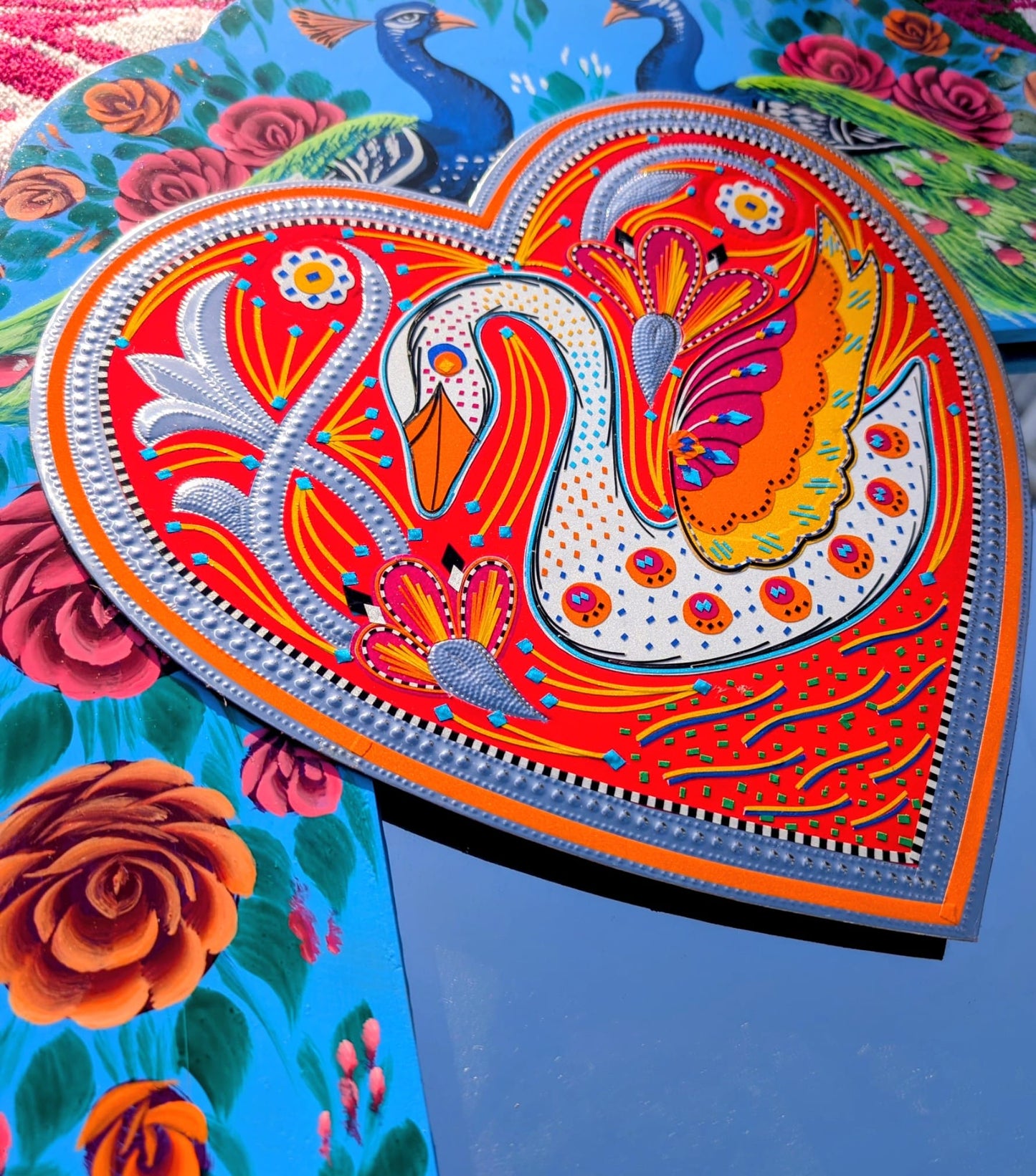 Sweet swan heart plaque