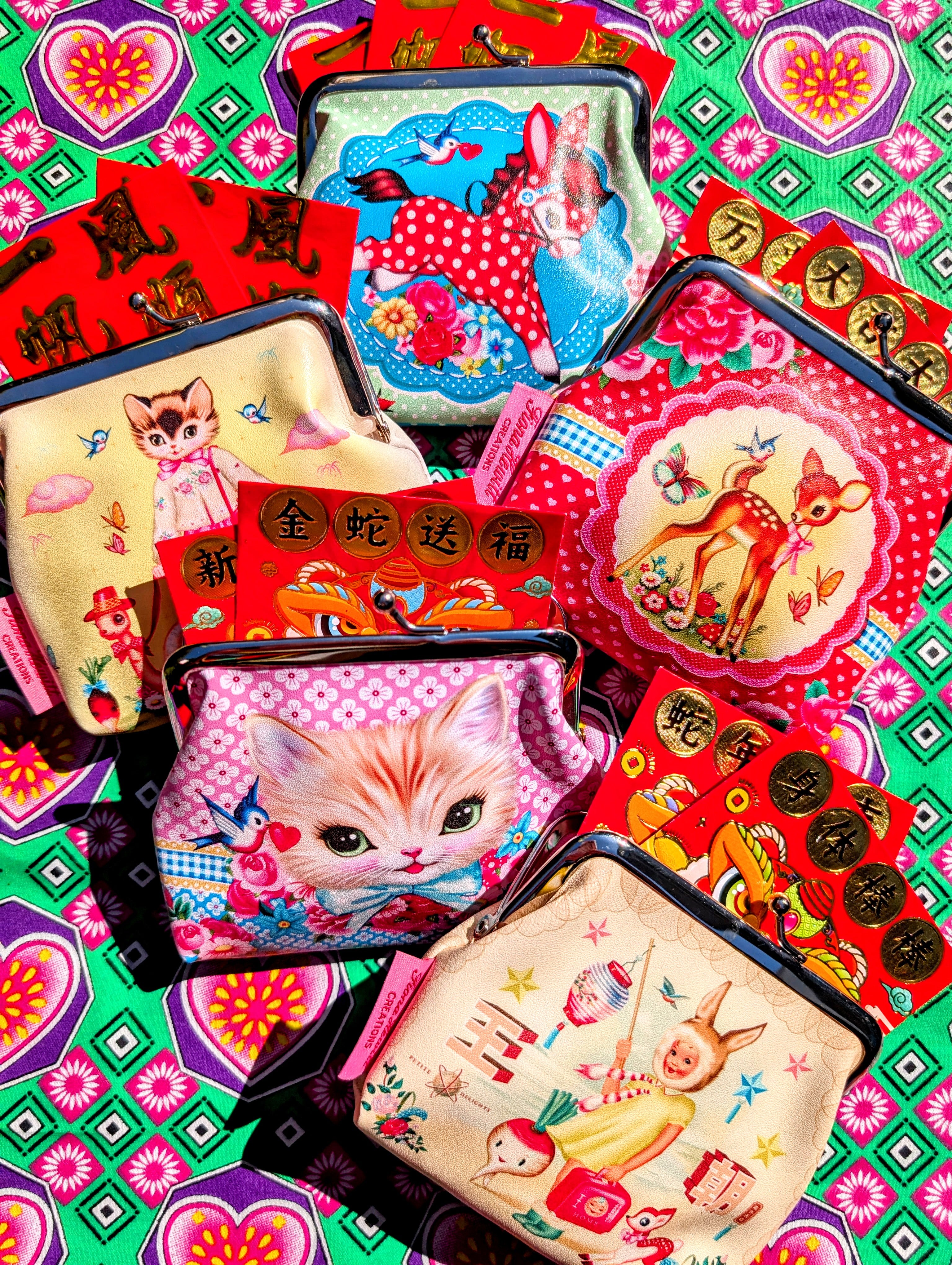 Kitsch coin purse