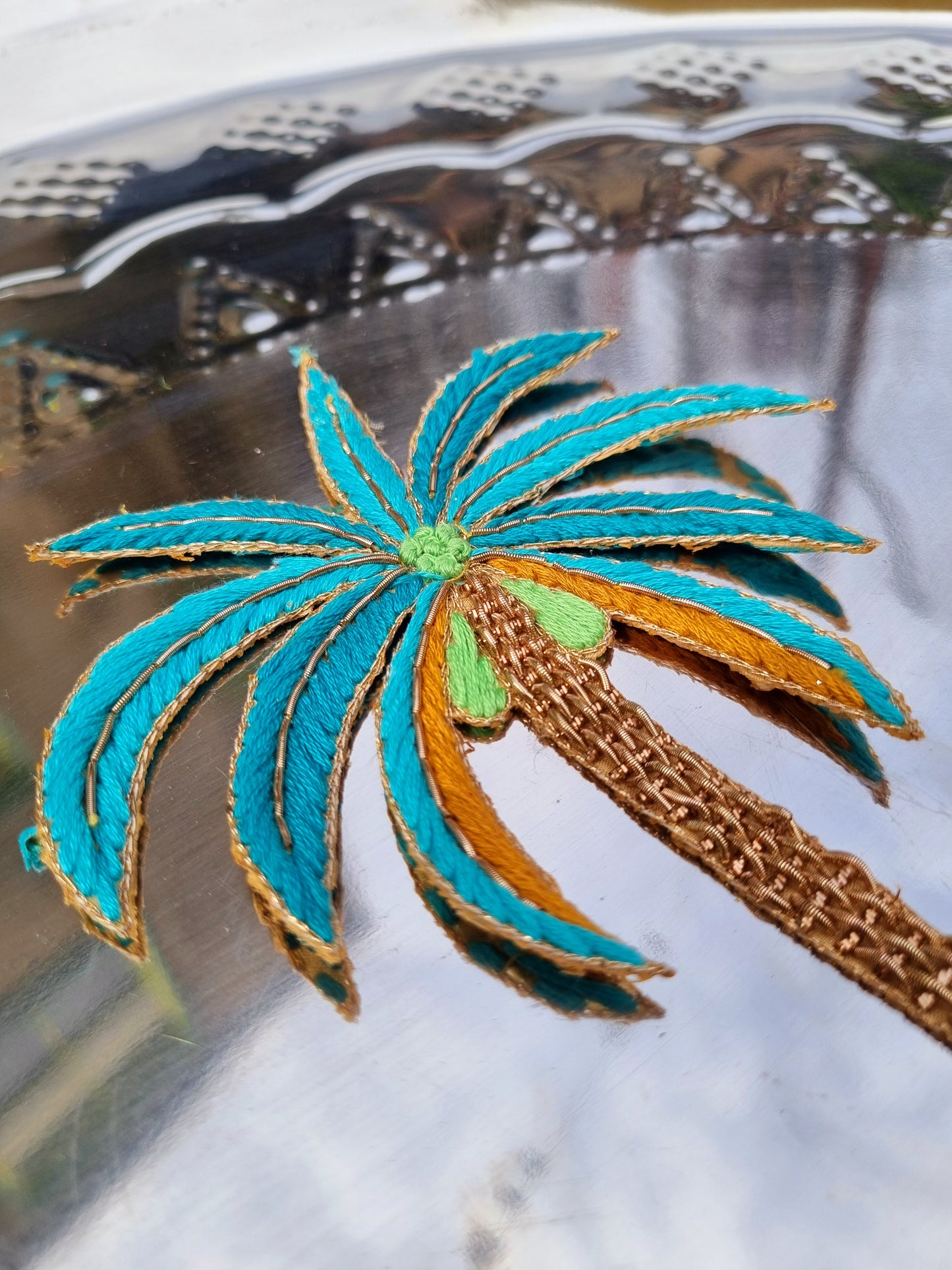 Palm tree patches