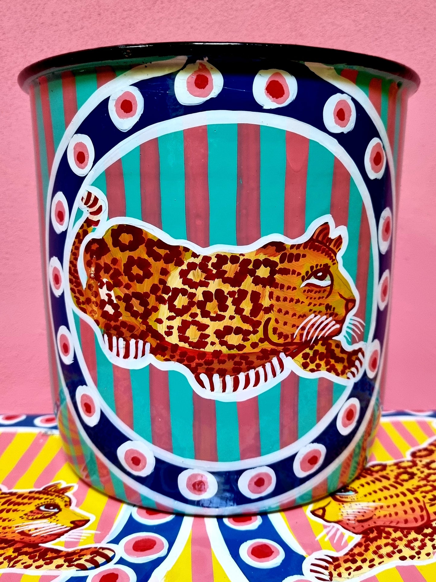 Truck art pot