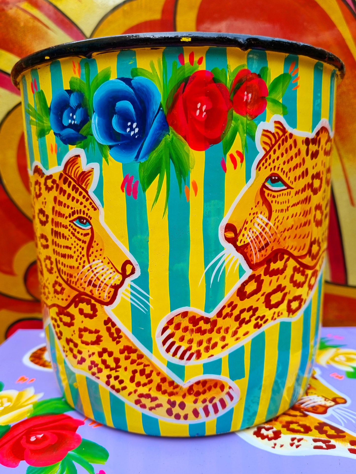 Truck art pot - big cats