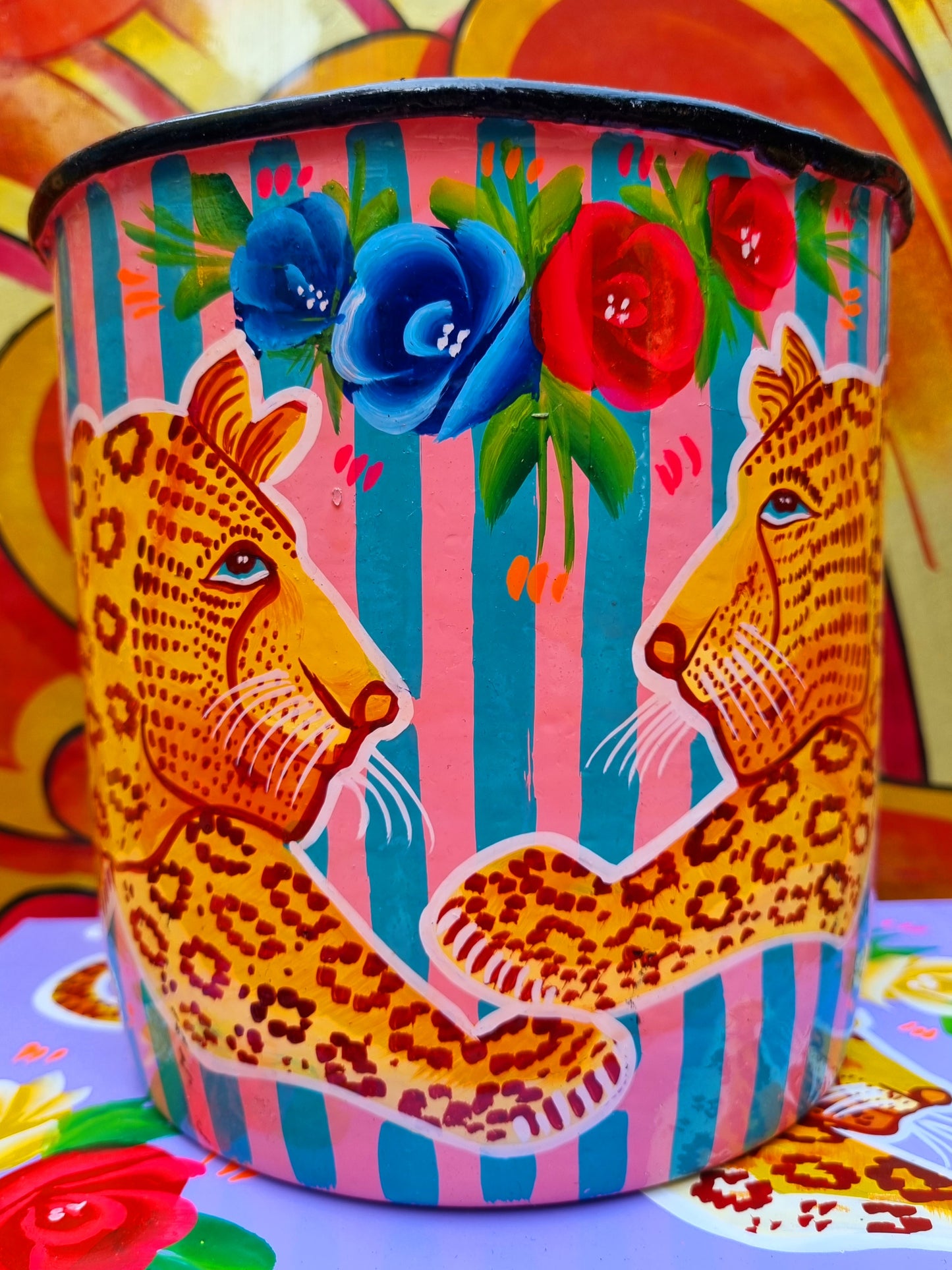 Truck art pot - big cats