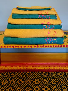 Towels with floral detail