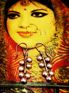 Handmade Burmese Karen bobble earrings, beautiful textured with nice long hooks for a secure fit.

Karen Hill Tribe silver has a higher content of silver, at 99.5-99.9% compared with sterling silver at 92.5%.

 

Size 4 cm - 1 cm


