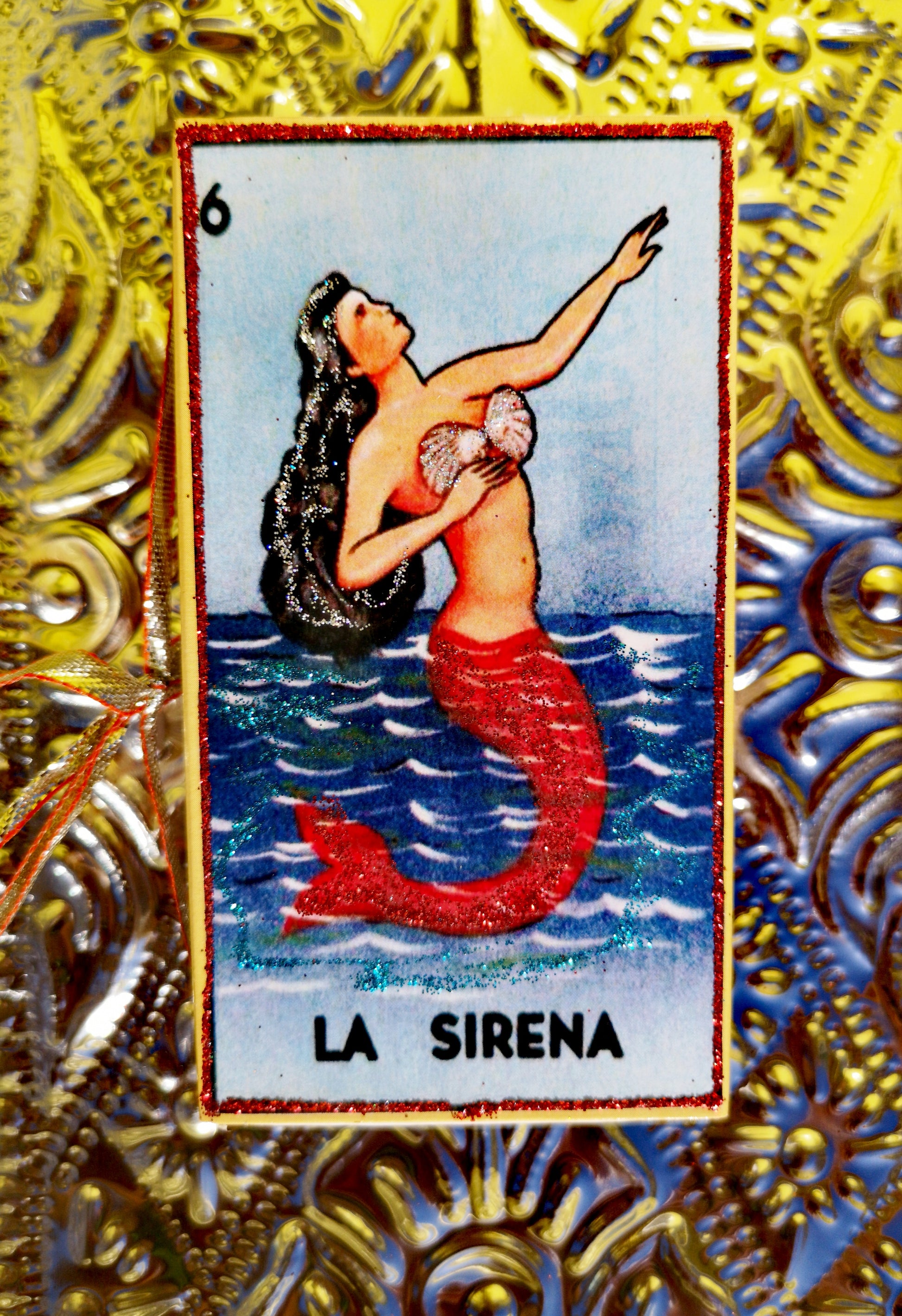 Large Mexican and vintage graphic matchbox