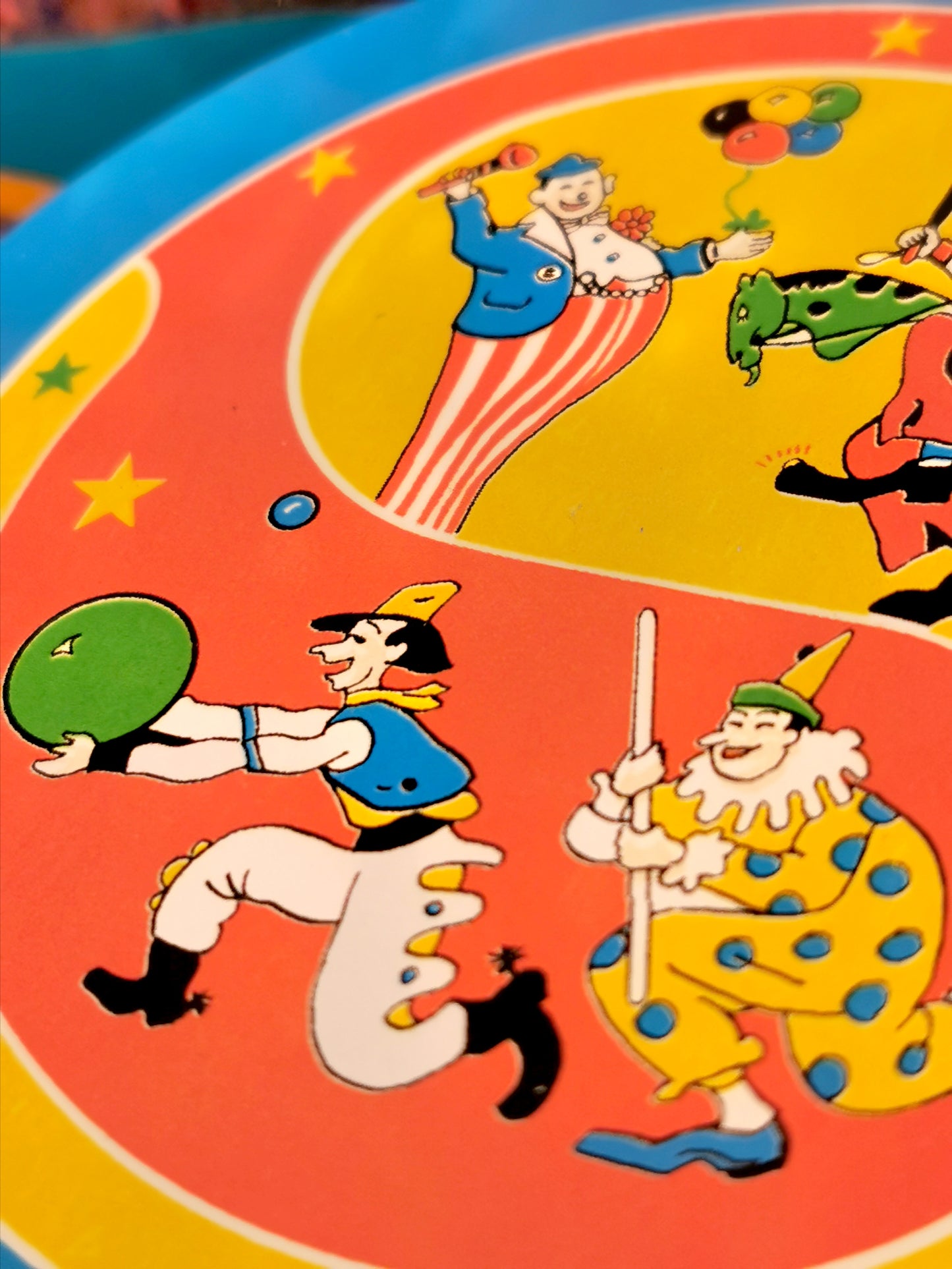 Circus rattle